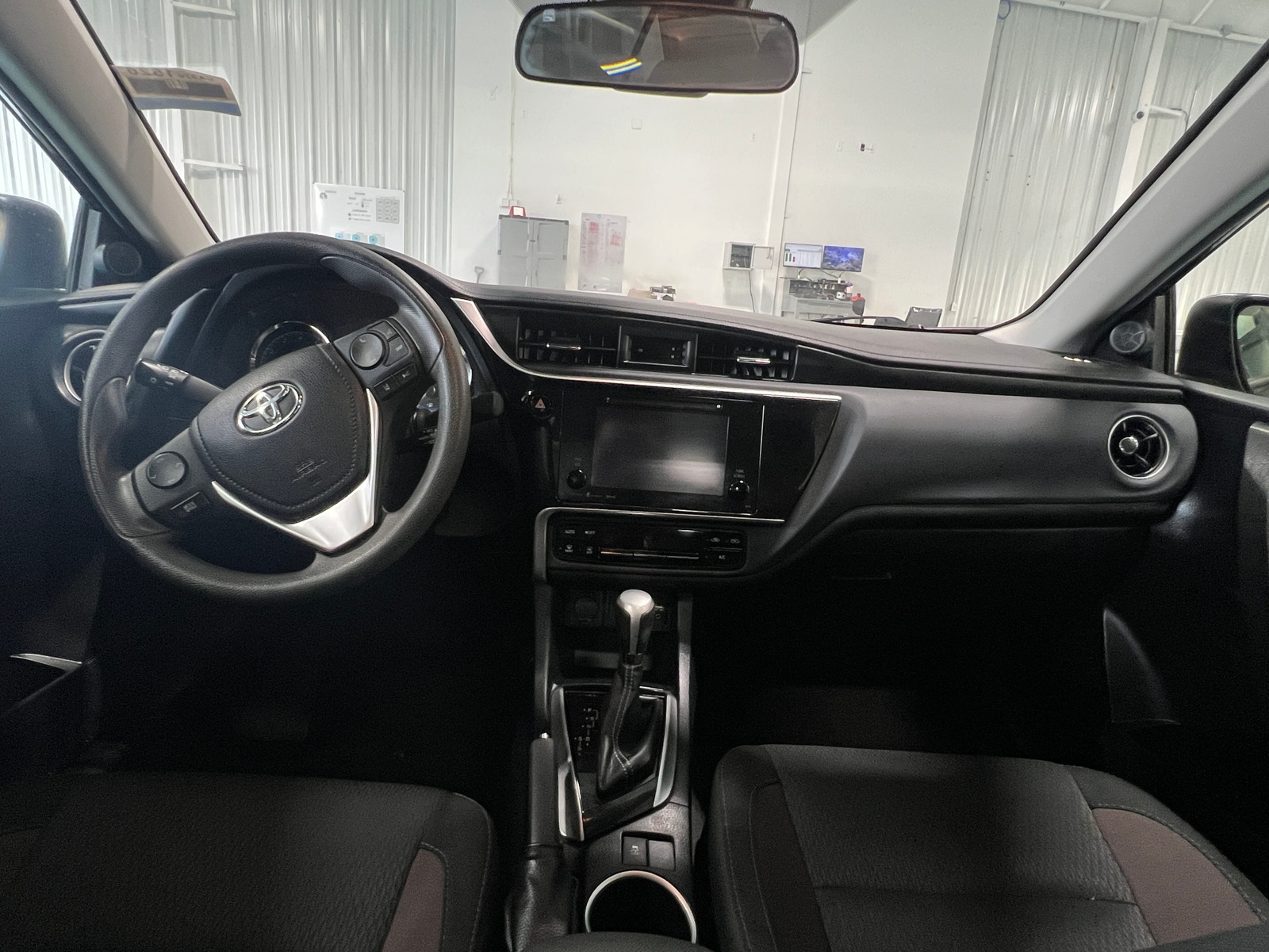 Thumbnail: 2018 Toyota Corolla - 3