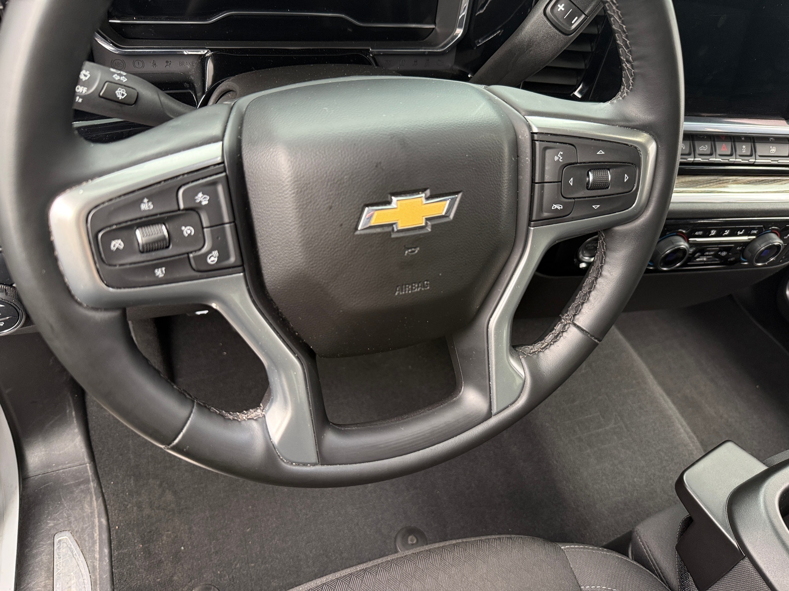 Thumbnail: 2024 Chevrolet Silverado 1500 - 5