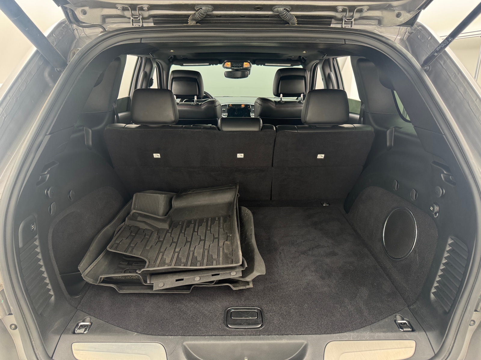 Thumbnail: 2020 Jeep Grand Cherokee - 6