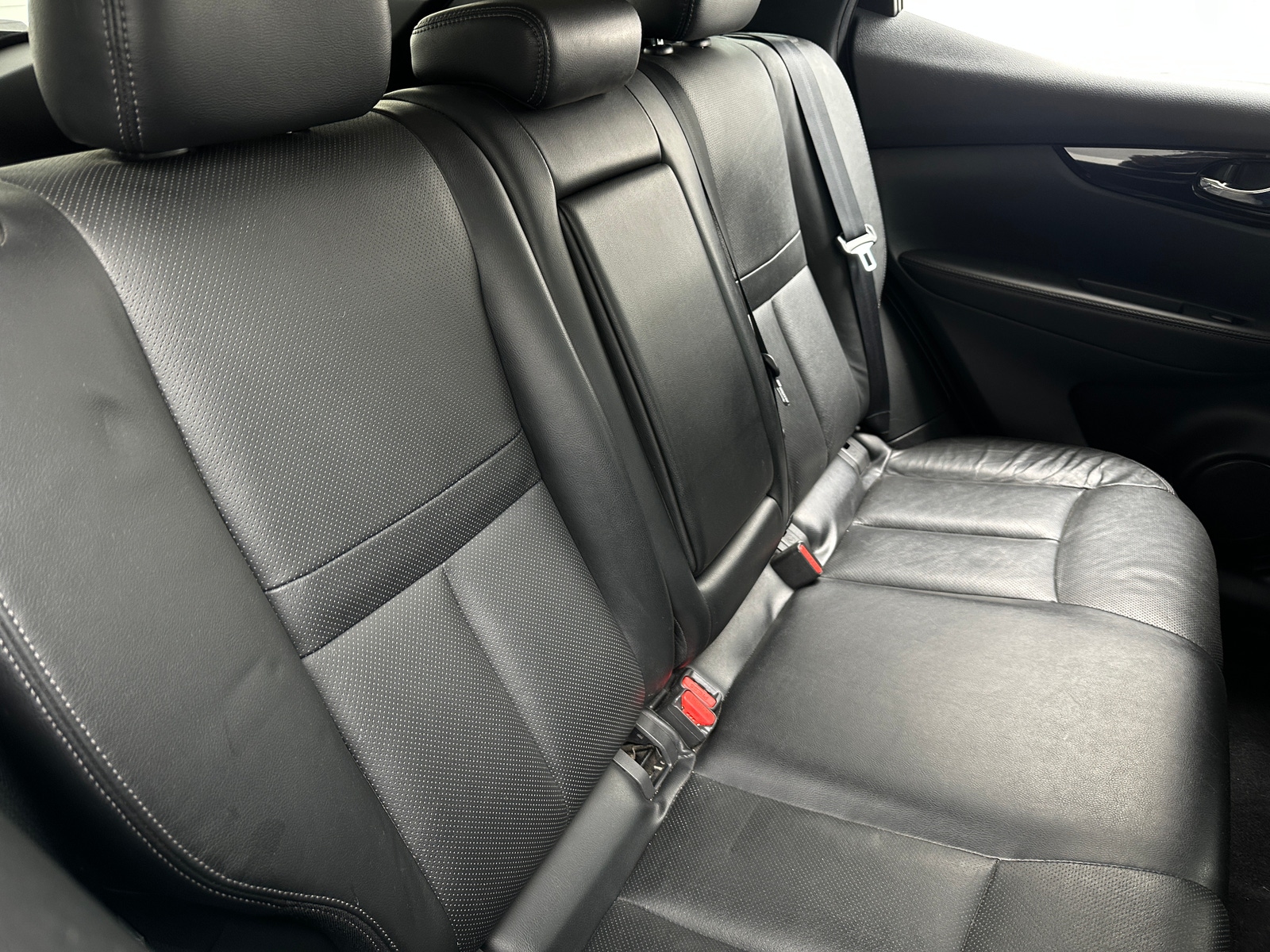 Thumbnail: 2017 Nissan Rogue Sport - 5