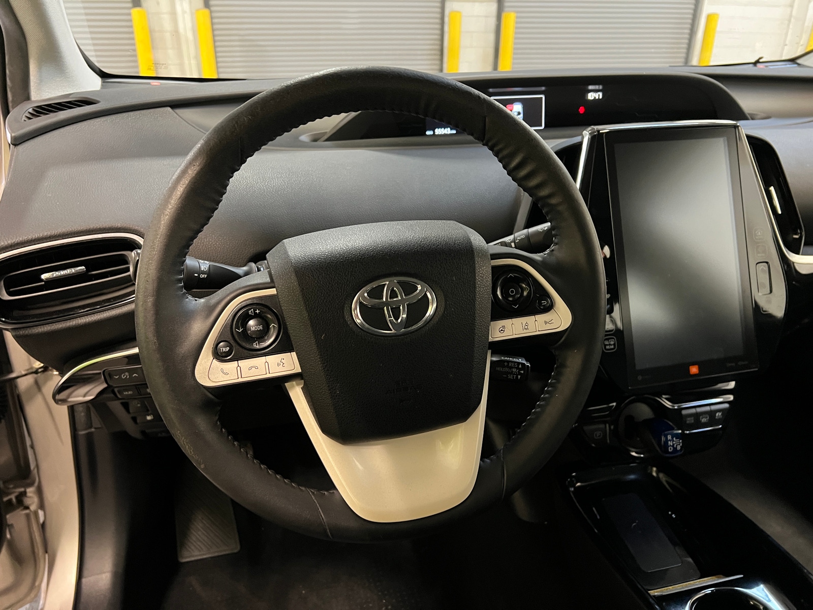 Thumbnail: 2019 Toyota Prius Prime - 4