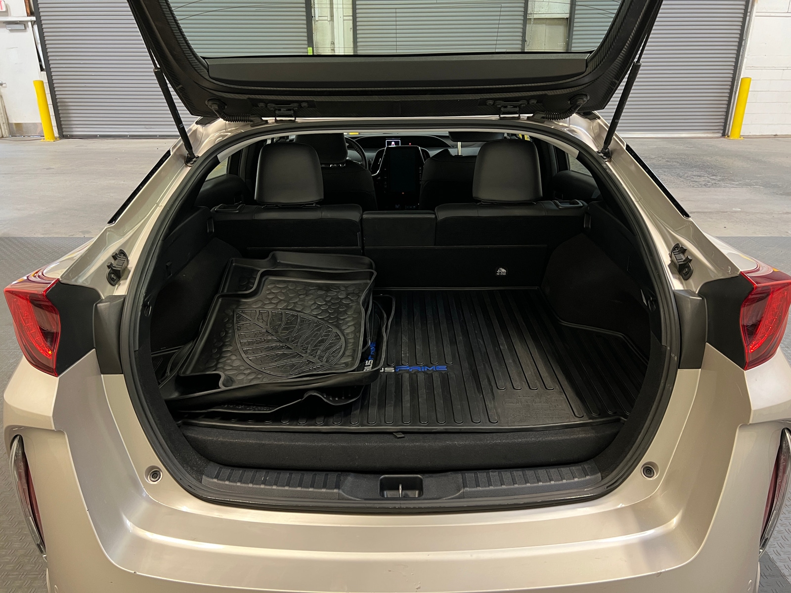 Thumbnail: 2019 Toyota Prius Prime - 6