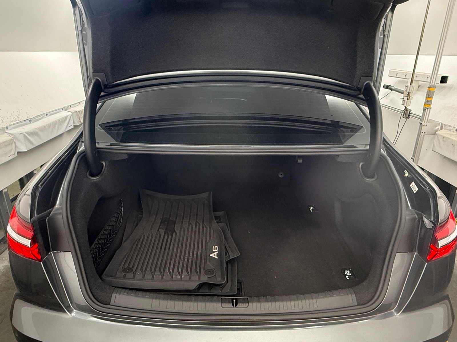 Thumbnail: 2019 Audi A6 - 6