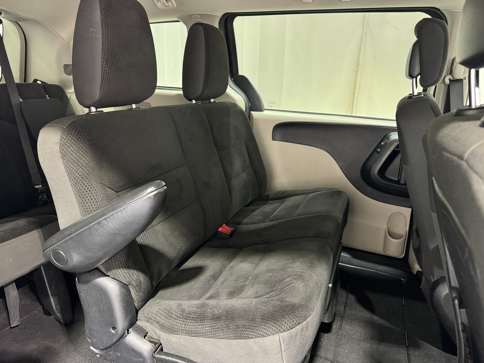 Thumbnail: 2019 Dodge Grand Caravan - 6