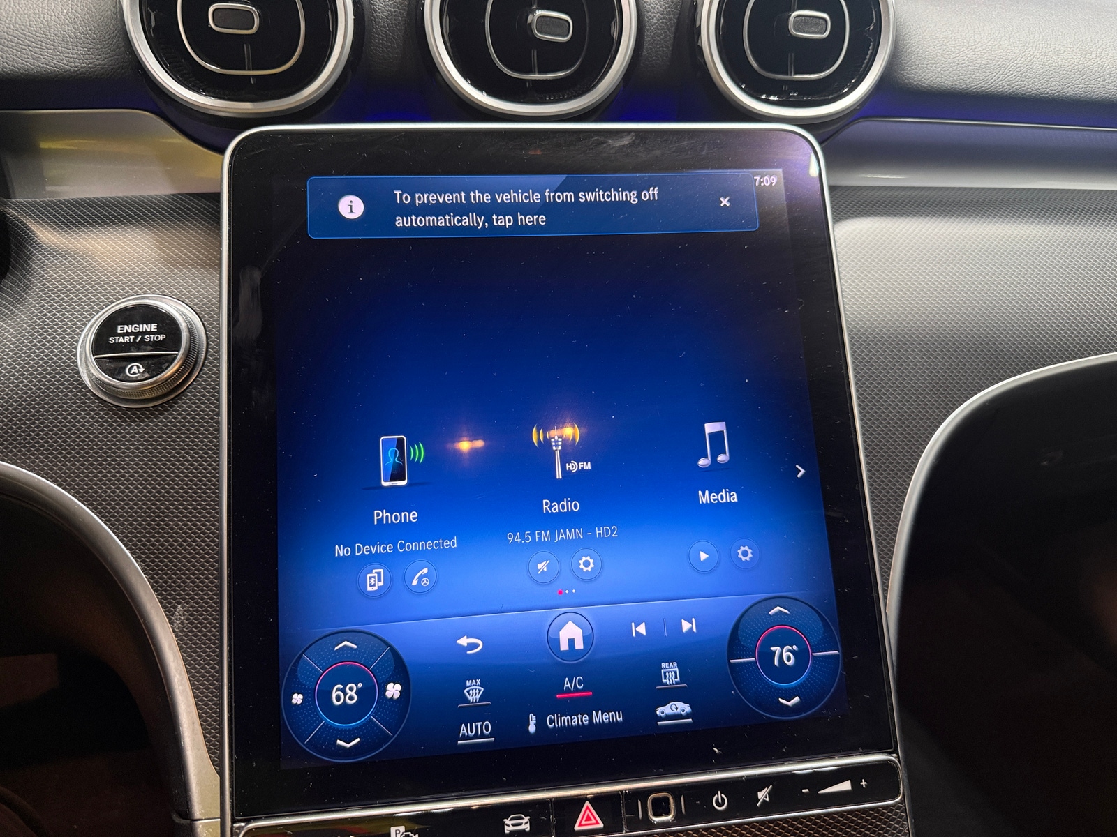 Thumbnail: 2024 Mercedes-Benz C-Class - 3