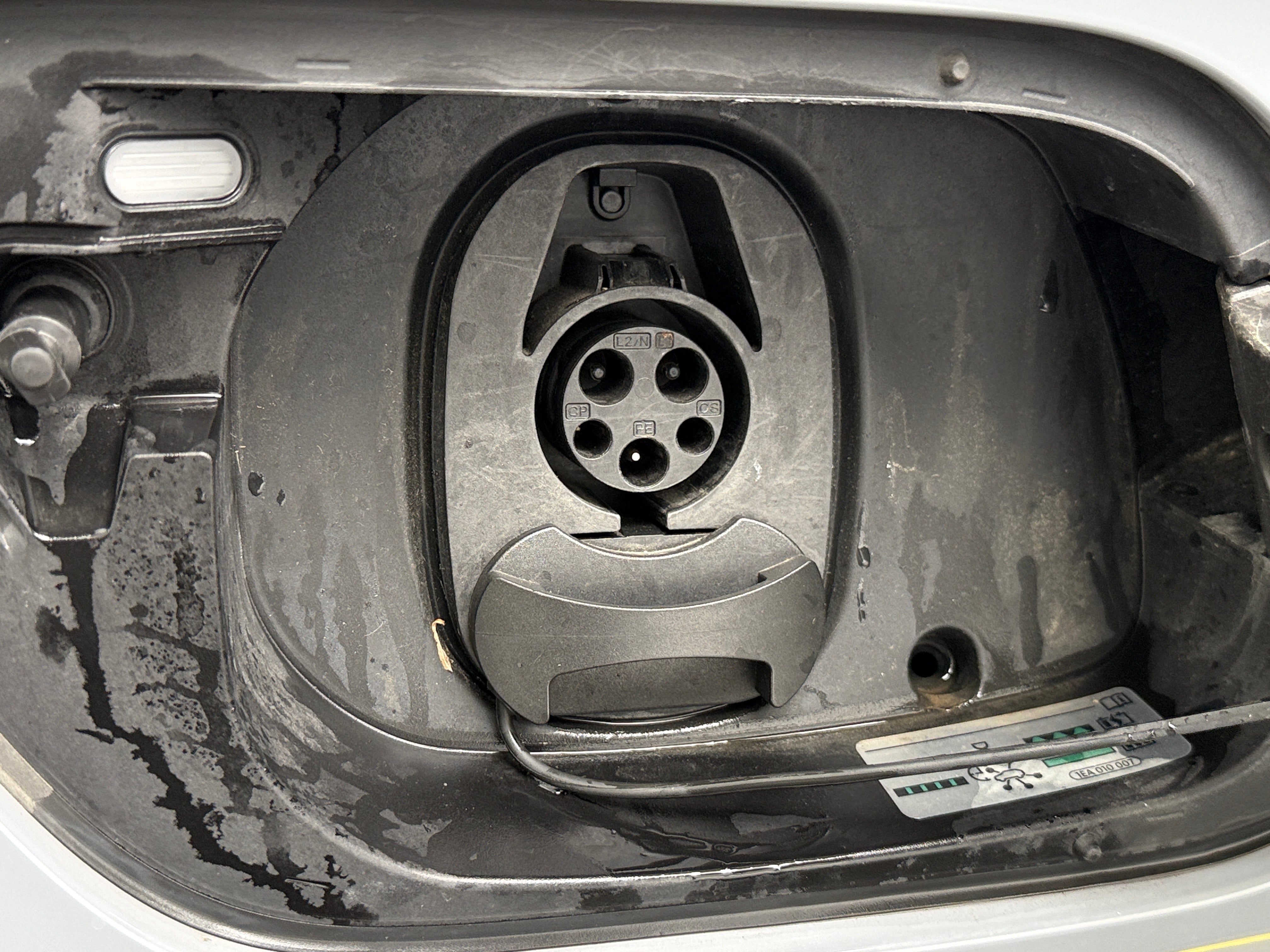 Used 2021 Volkswagen ID.4 PRO with VIN WVGRMPE21MP039980 for sale in Oak Creek, WI