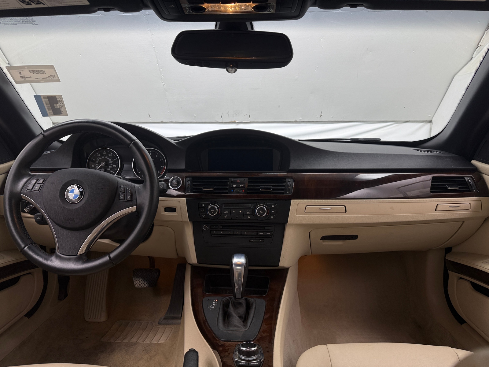 Thumbnail: 2011 BMW 3 Series - 2