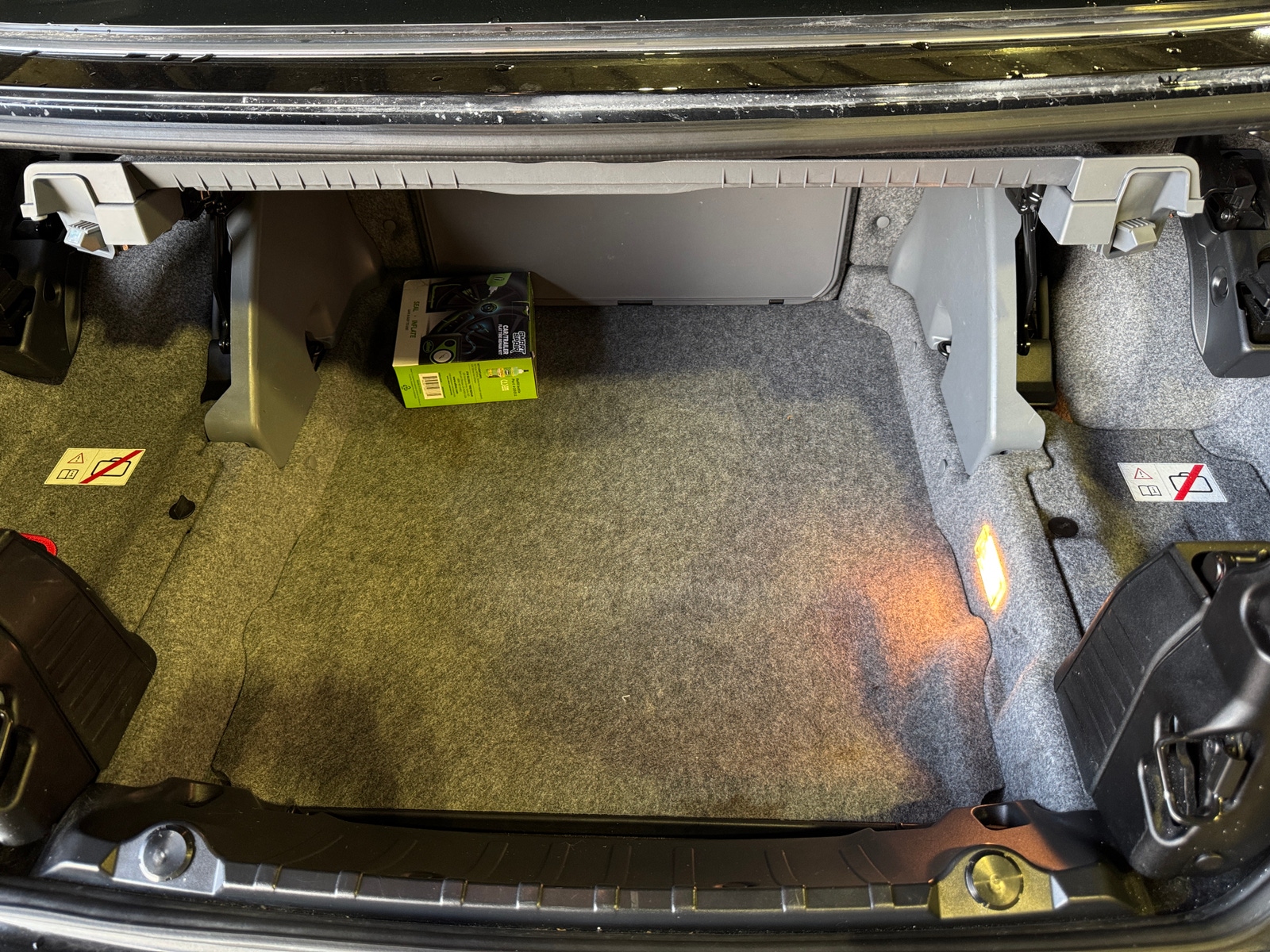 Thumbnail: 2011 BMW 3 Series - 6