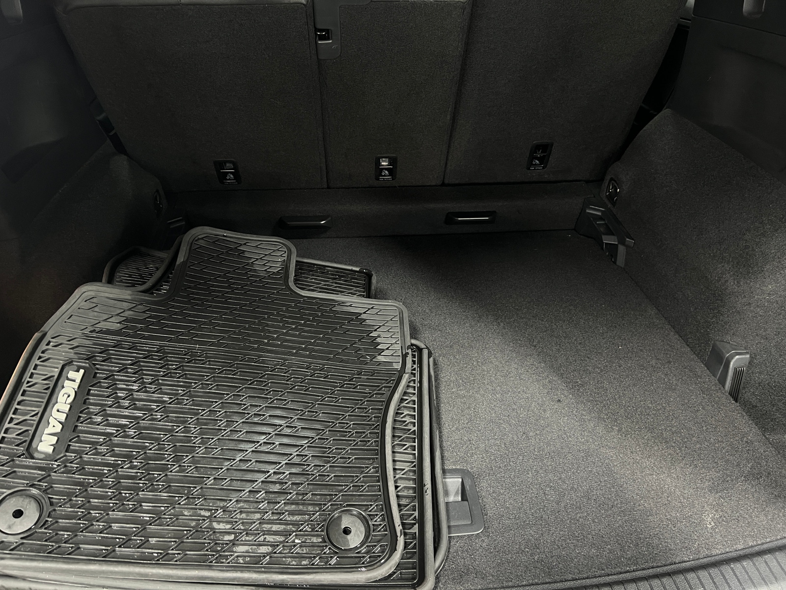 Thumbnail: 2020 Volkswagen Tiguan - 6