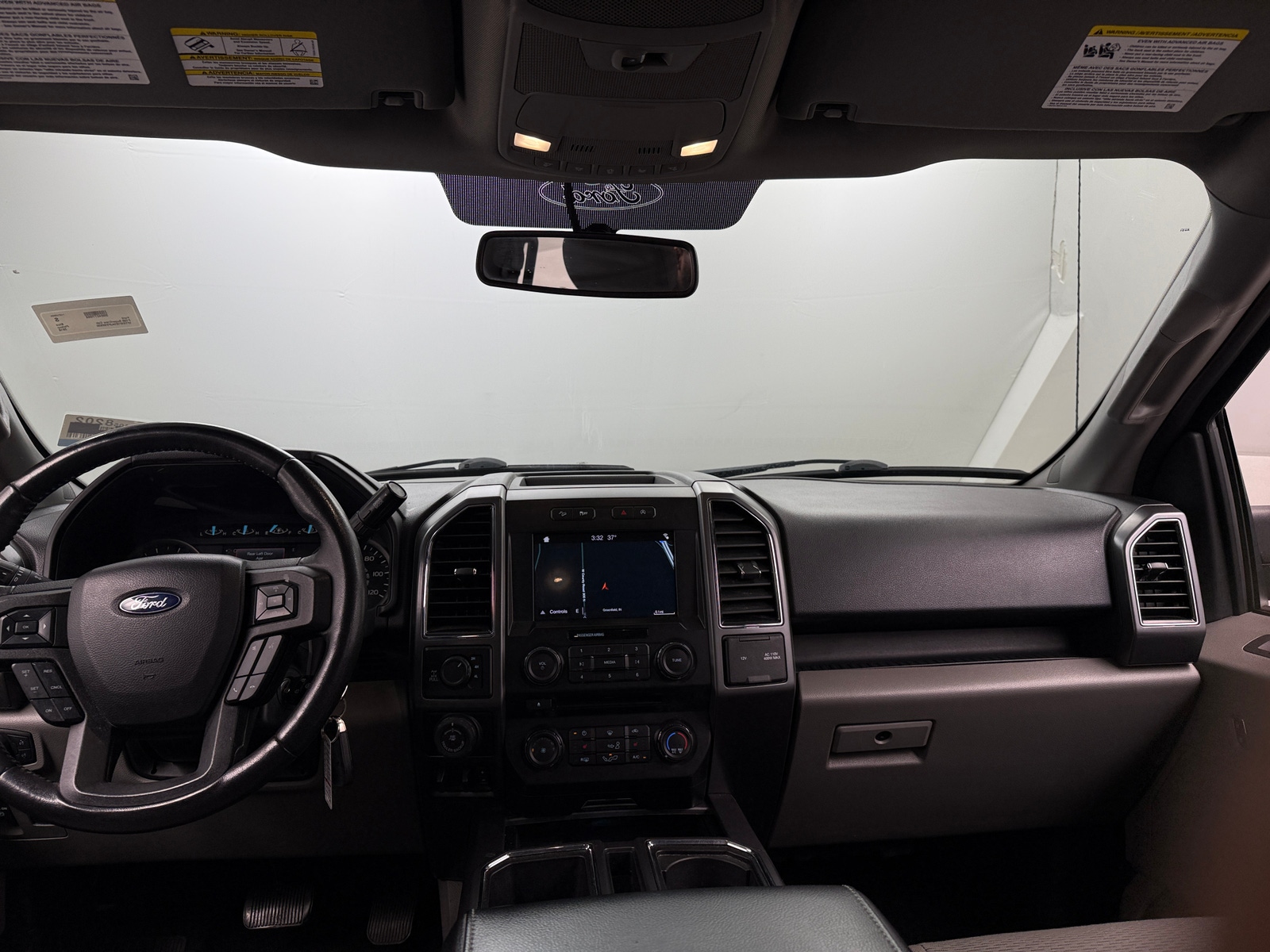 Thumbnail: 2018 Ford Econoline - 3