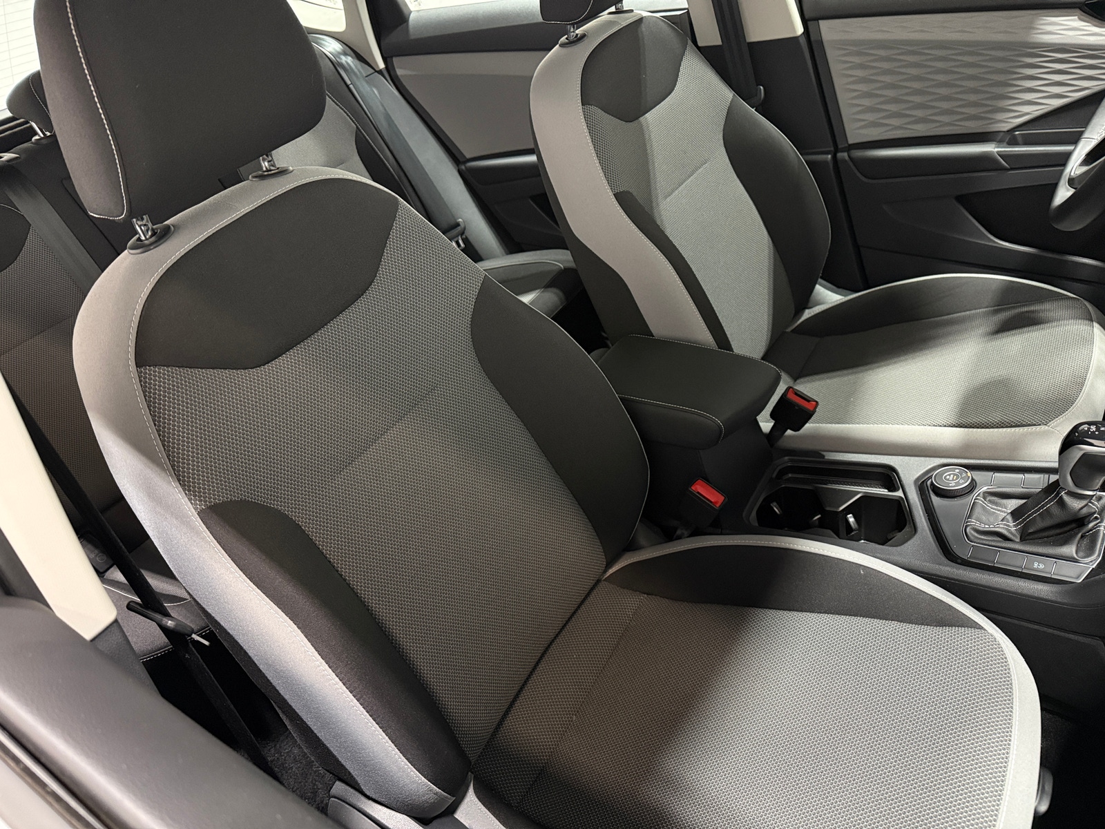 Thumbnail: 2023 Volkswagen Taos - 2