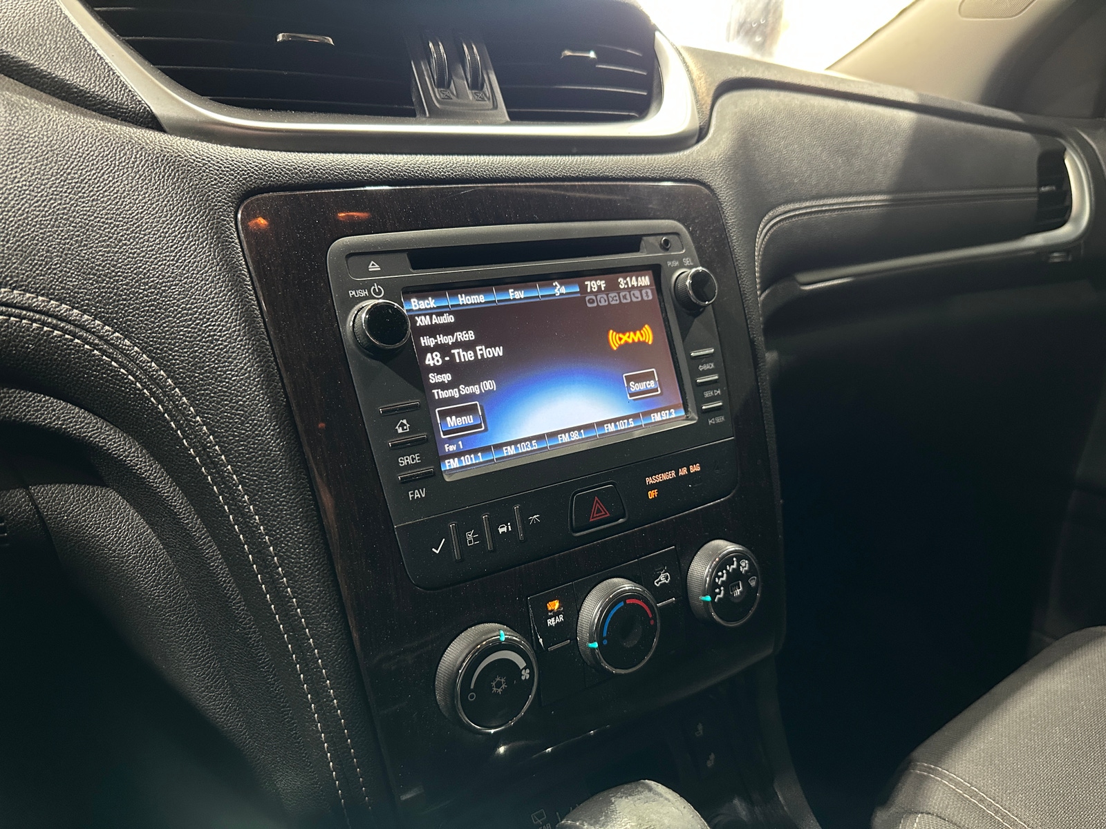 Thumbnail: 2016 Chevrolet Traverse - 4