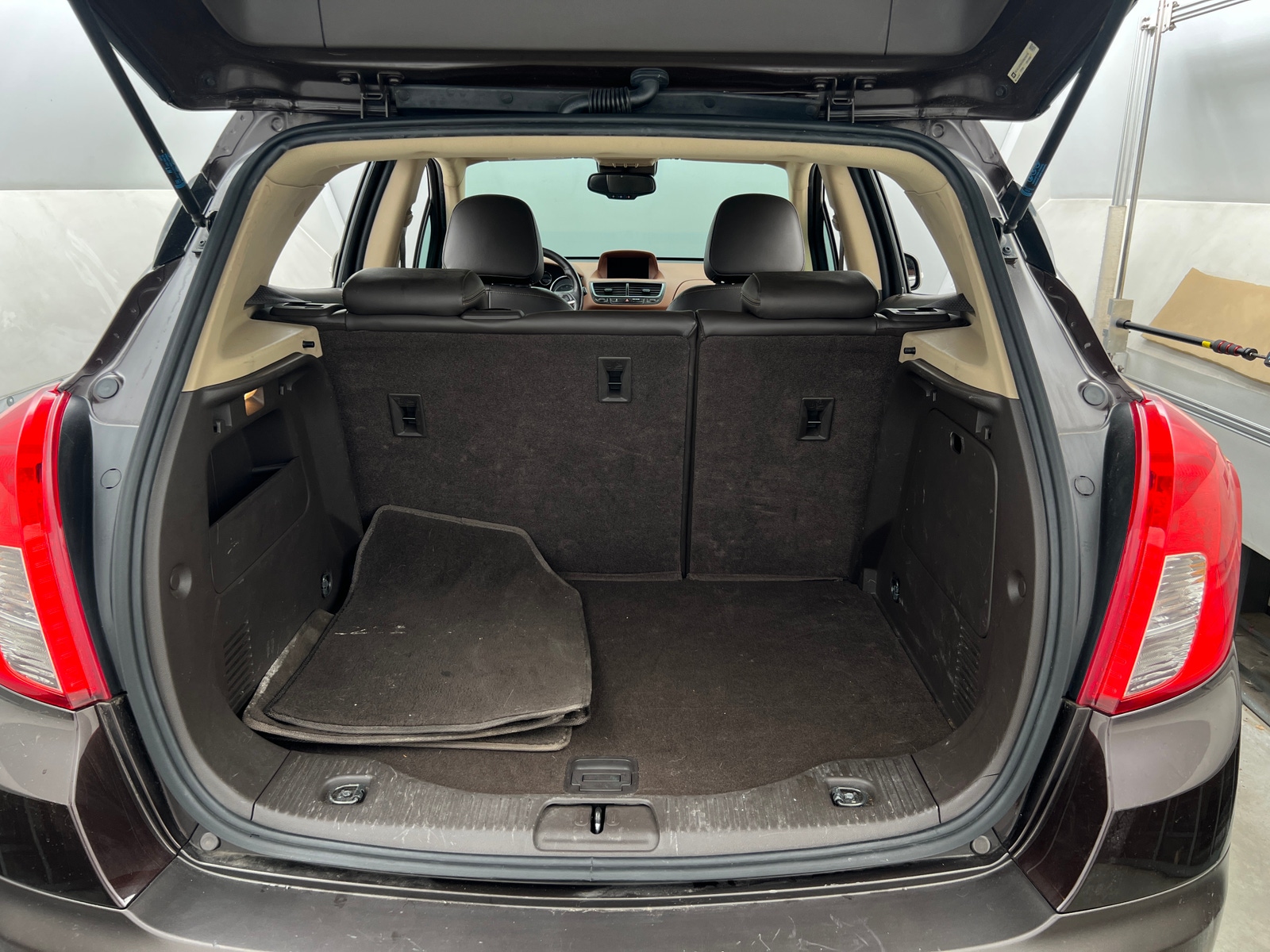 Thumbnail: 2014 Buick Encore - 6