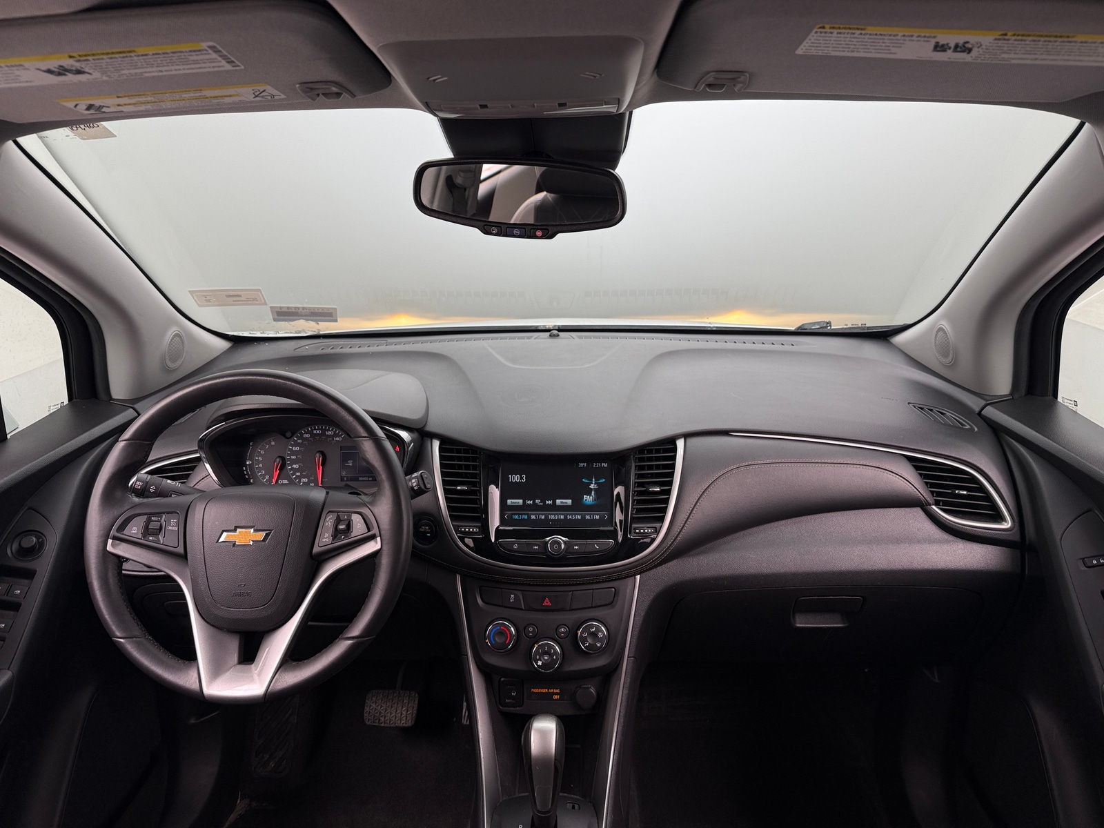 Thumbnail: 2017 Chevrolet Trax - 3