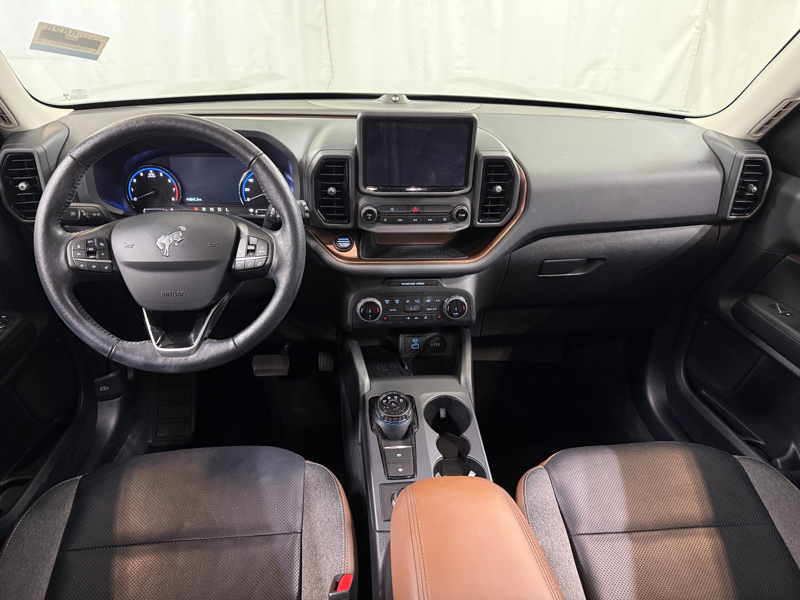 Thumbnail: 2022 Ford Bronco Sport - 2