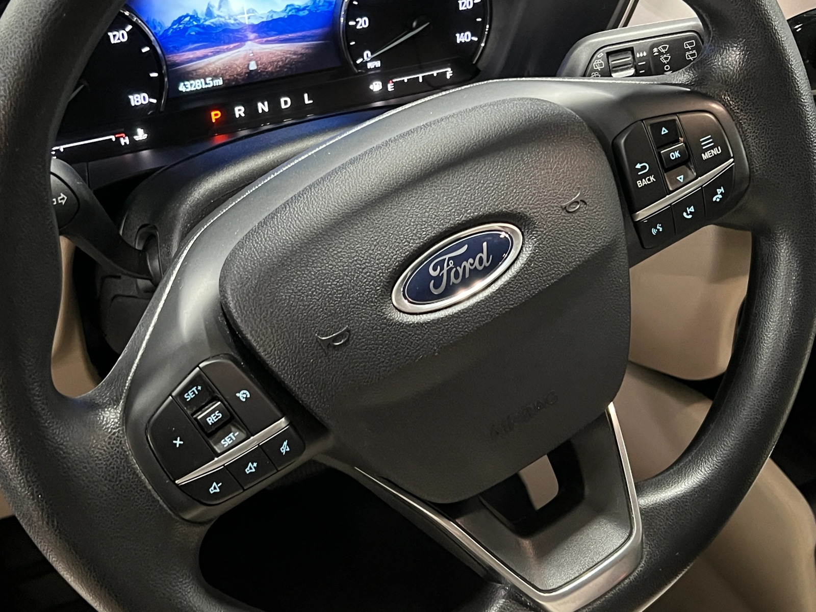 Thumbnail: 2021 Ford Escape - 5