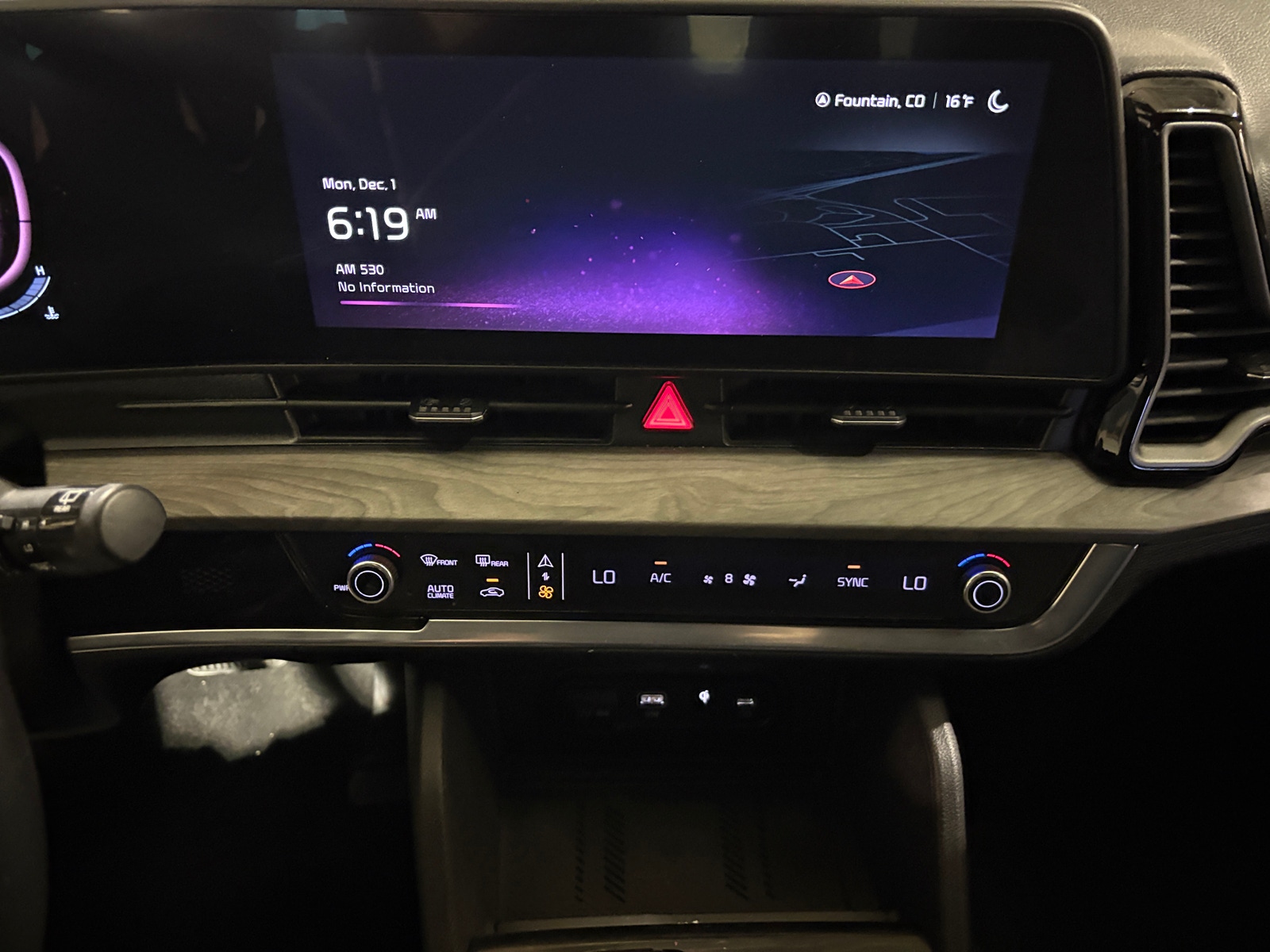 Thumbnail: 2023 Kia Sportage - 3