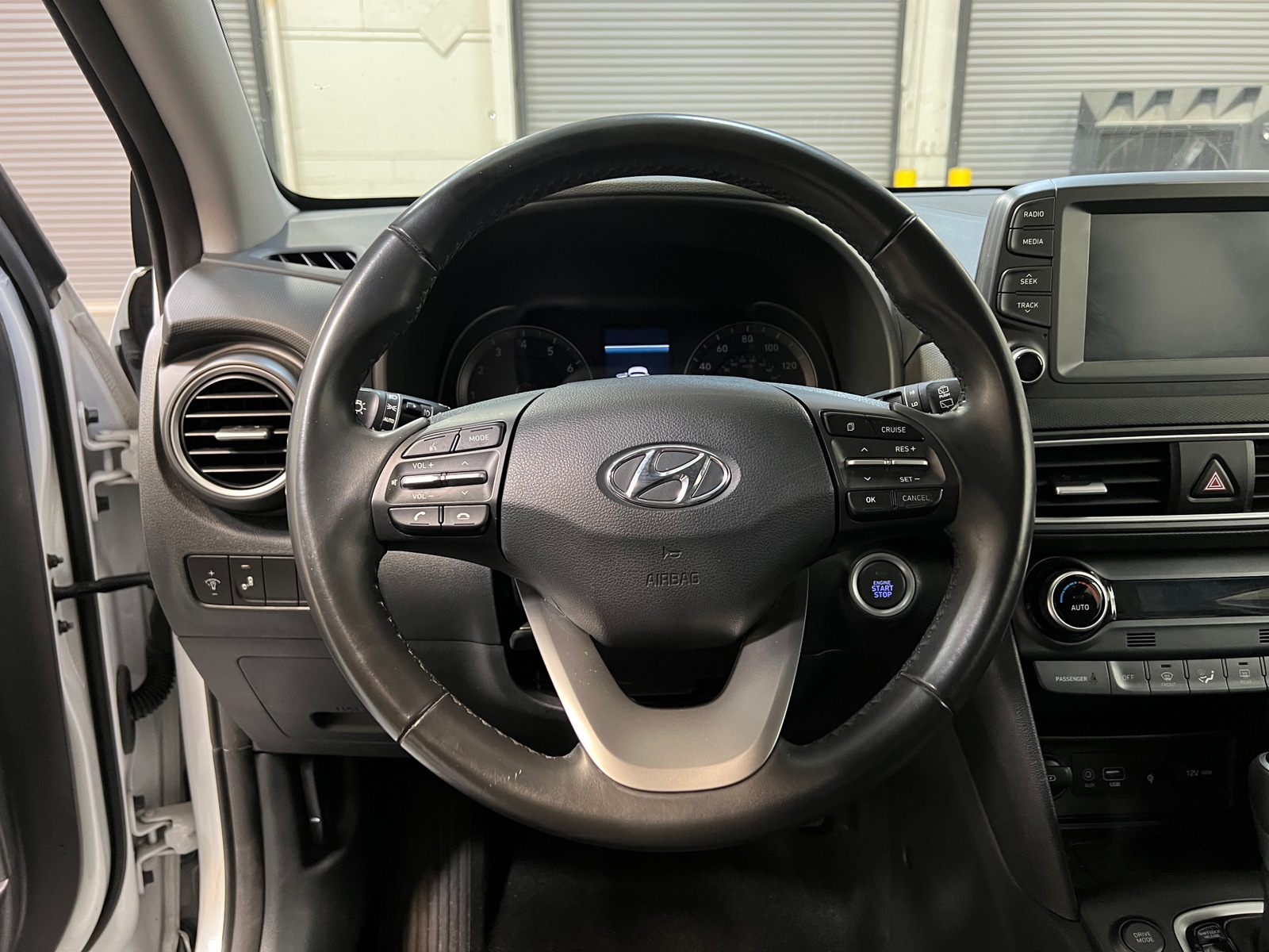 Thumbnail: 2020 Hyundai Kona - 4