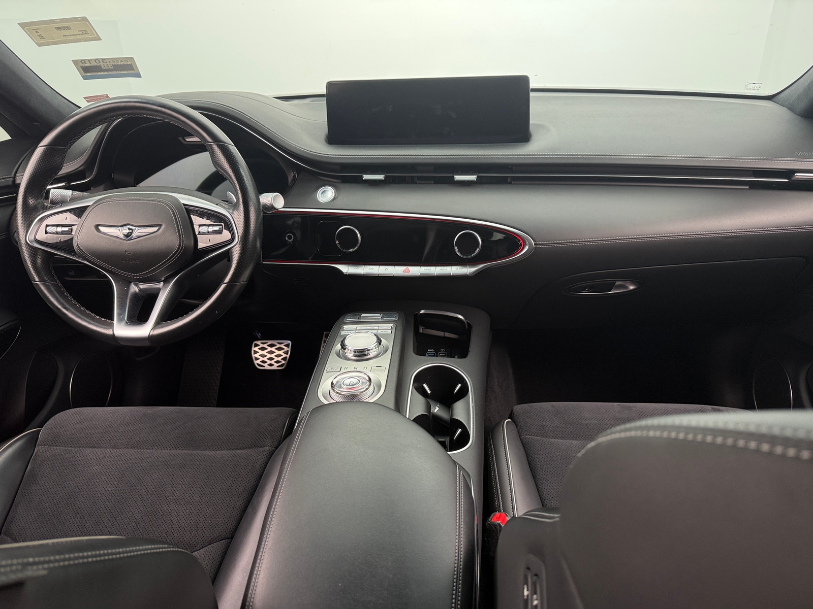 Thumbnail: 2022 Genesis GV70 - 2