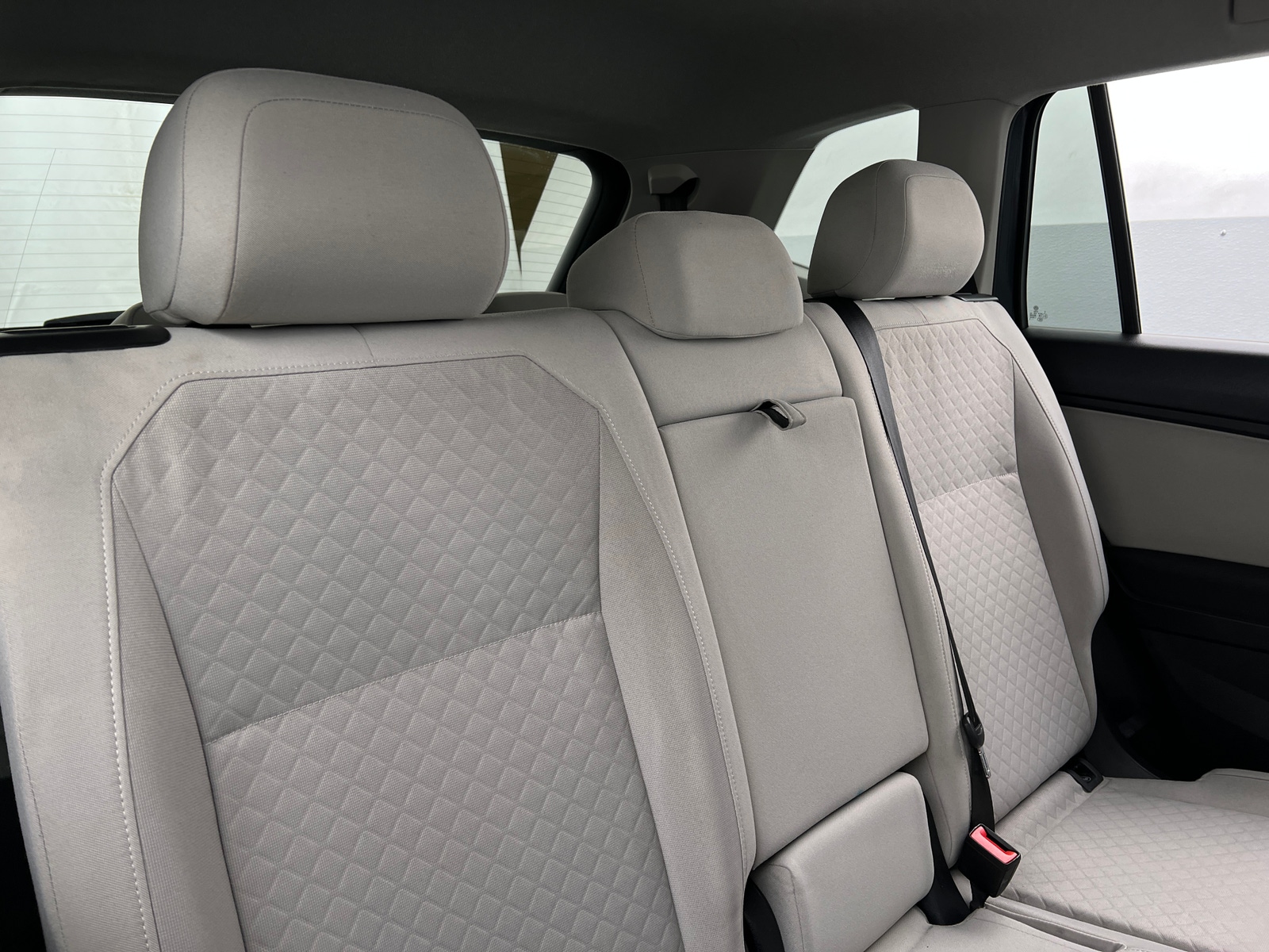 Thumbnail: 2020 Volkswagen Tiguan - 6