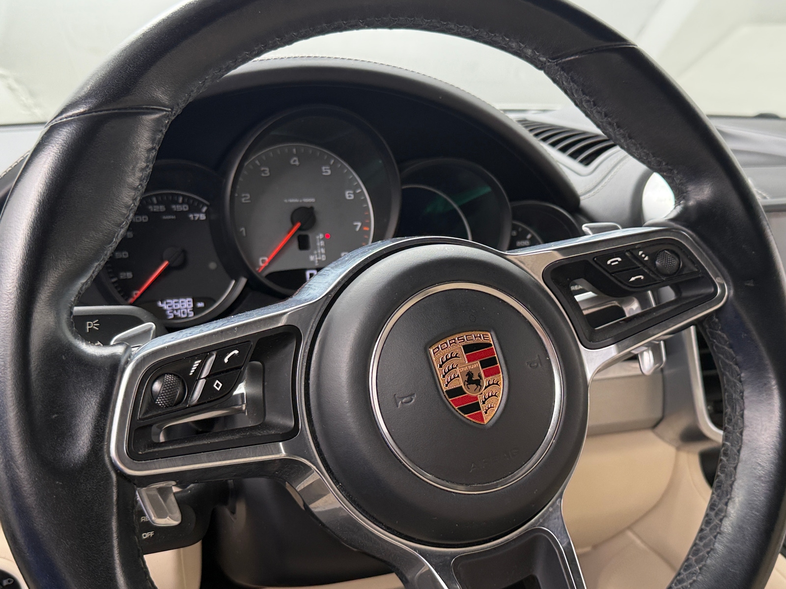 Thumbnail: 2017 Porsche Cayenne - 4