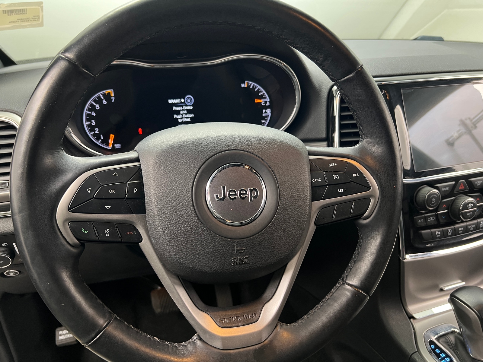 Thumbnail: 2022 Jeep Grand Cherokee - 4