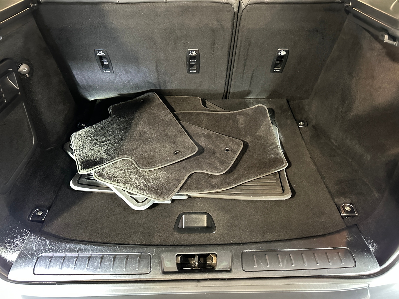 Thumbnail: 2018 Land Rover Range Rover Evoque - 6