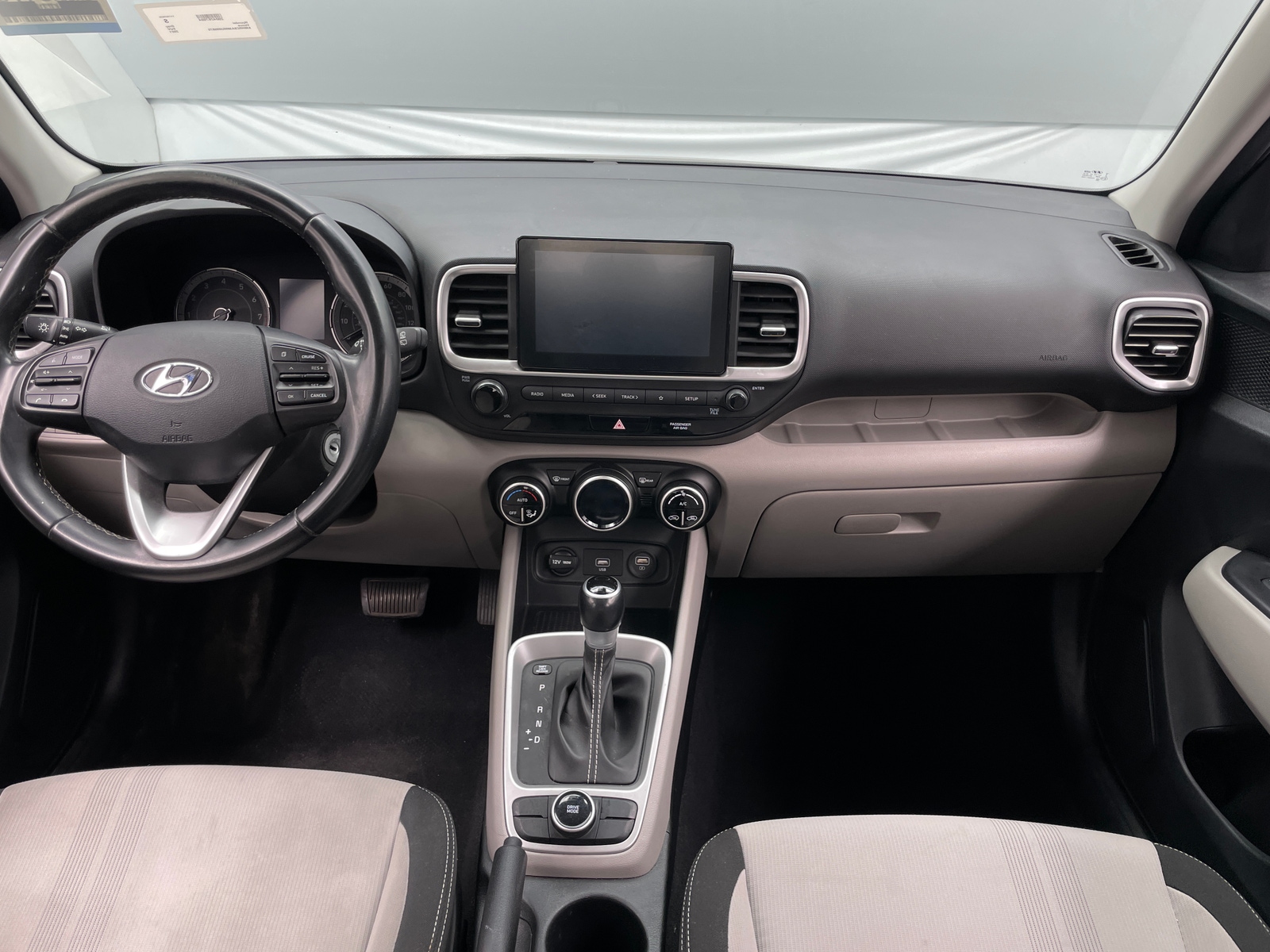 Thumbnail: 2021 Hyundai Venue - 3