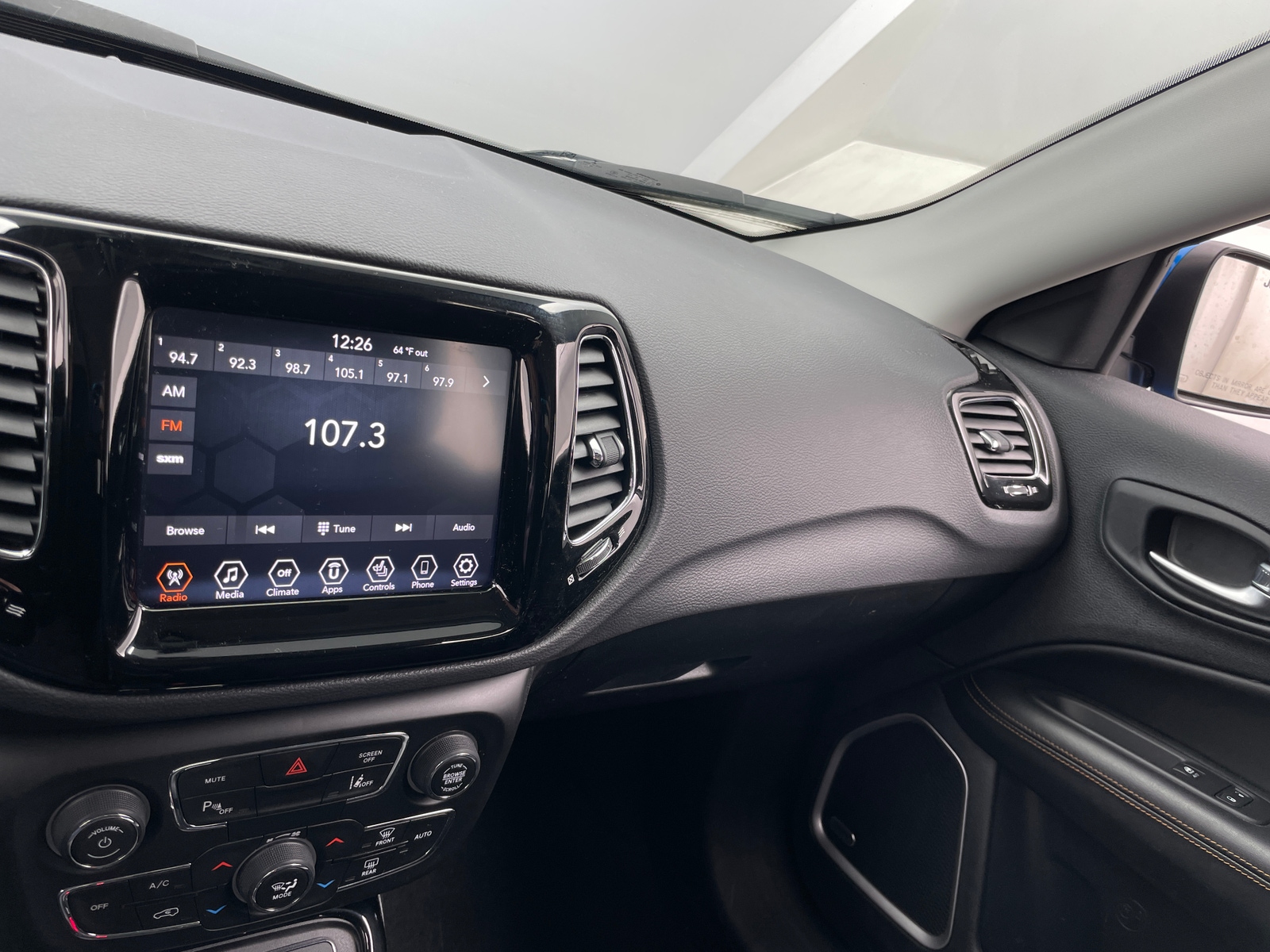 Thumbnail: 2021 Jeep Compass - 3