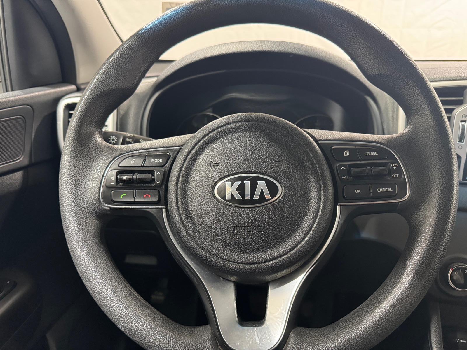 Thumbnail: 2017 Kia Sportage - 5