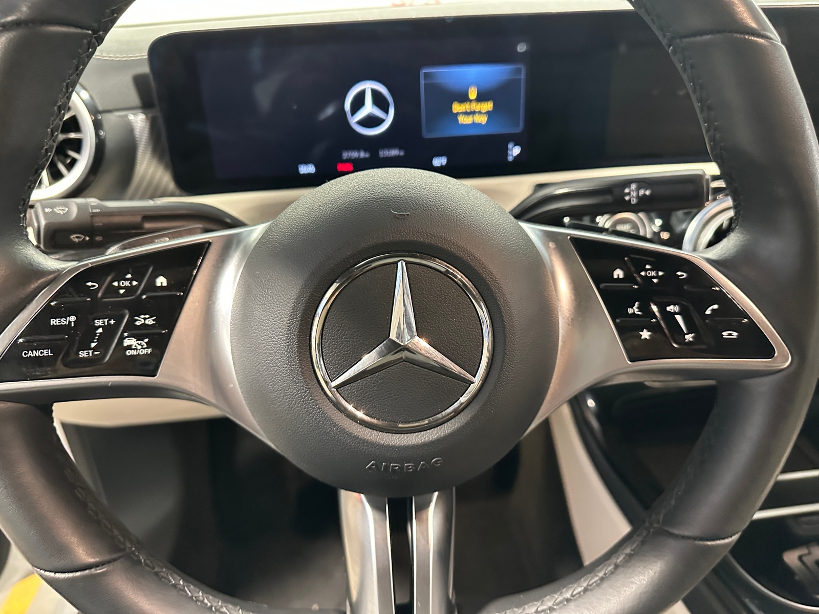 Thumbnail: 2025 Mercedes-Benz CLA - 3