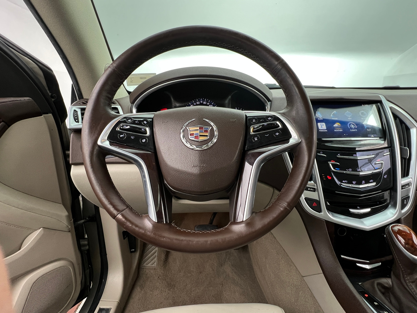Thumbnail: 2016 Cadillac SRX - 4