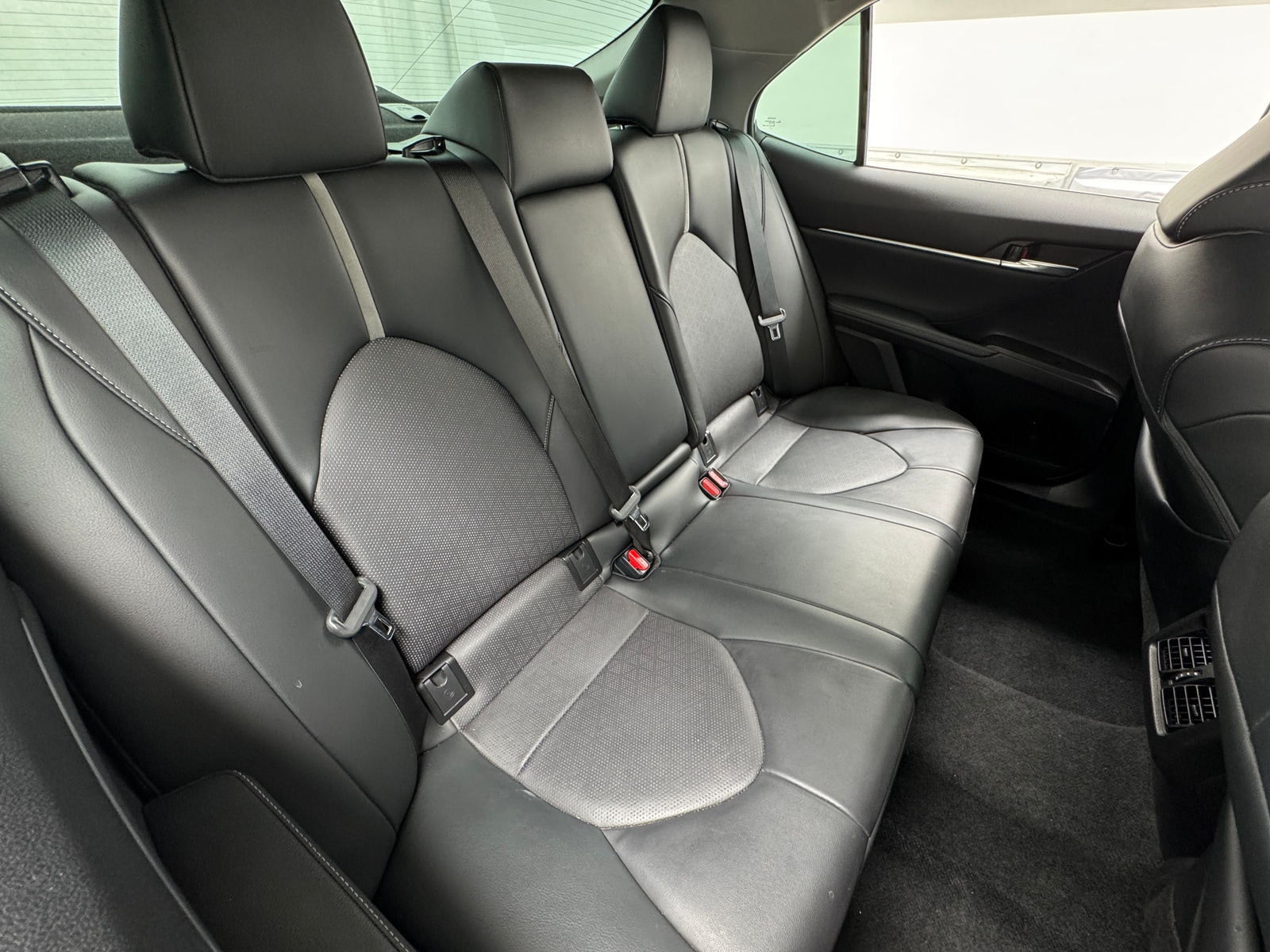 Thumbnail: 2022 Toyota Camry - 5