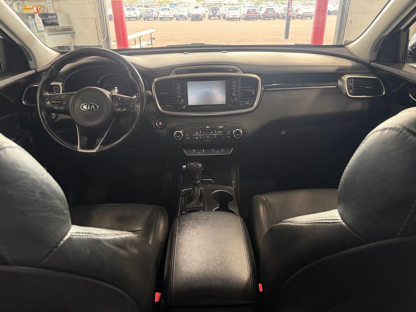 Thumbnail: 2017 Kia Sorento - 2