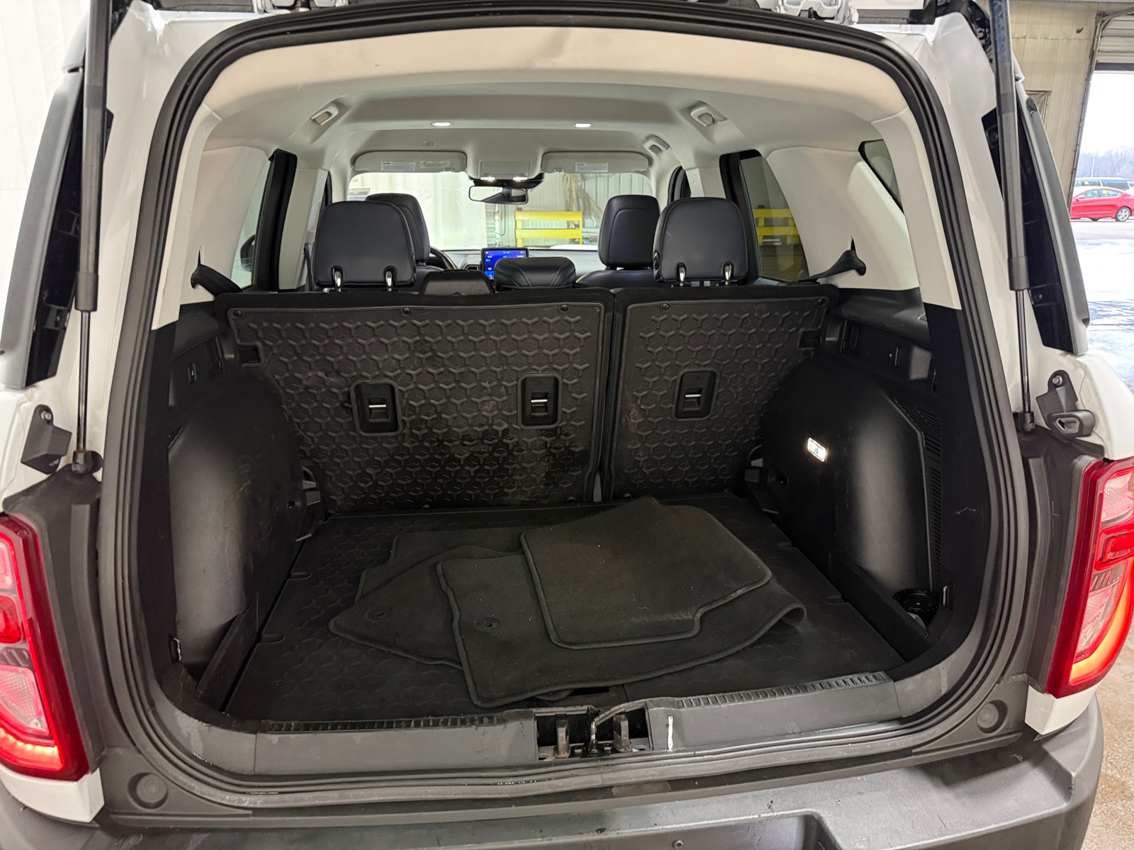 Thumbnail: 2021 Ford Bronco Sport - 6