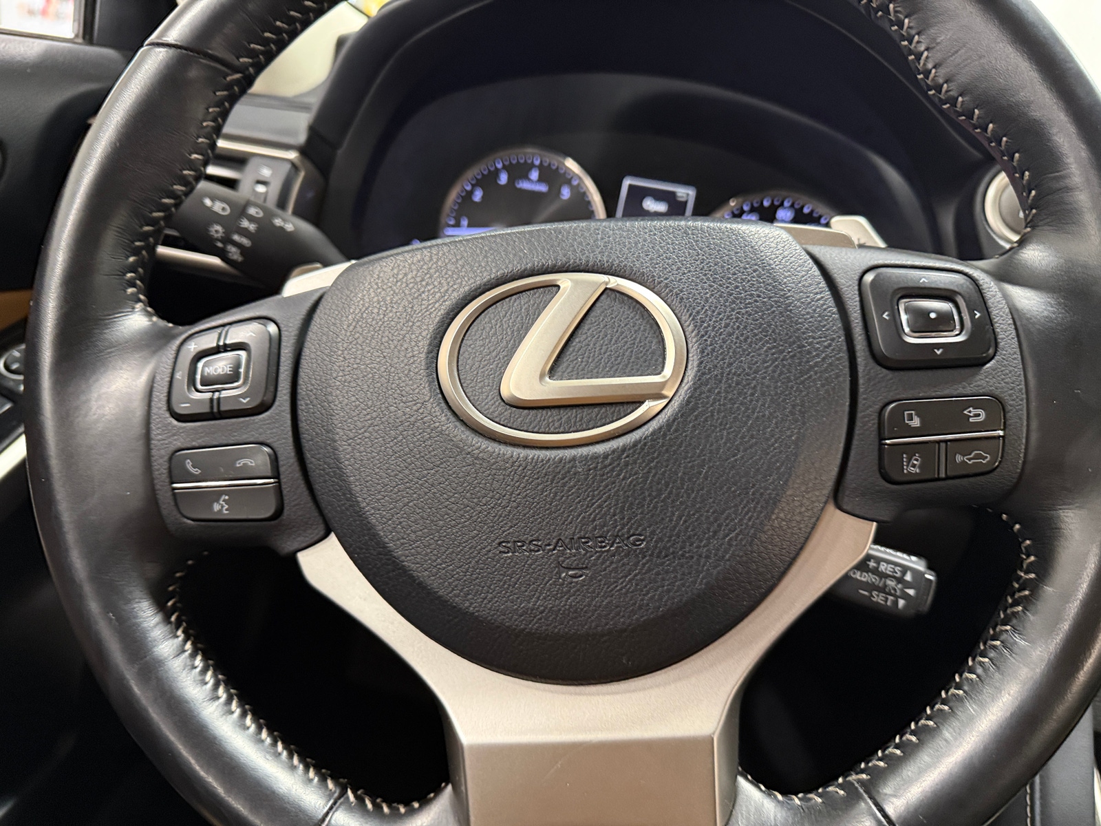 Thumbnail: 2018 Lexus IS - 4