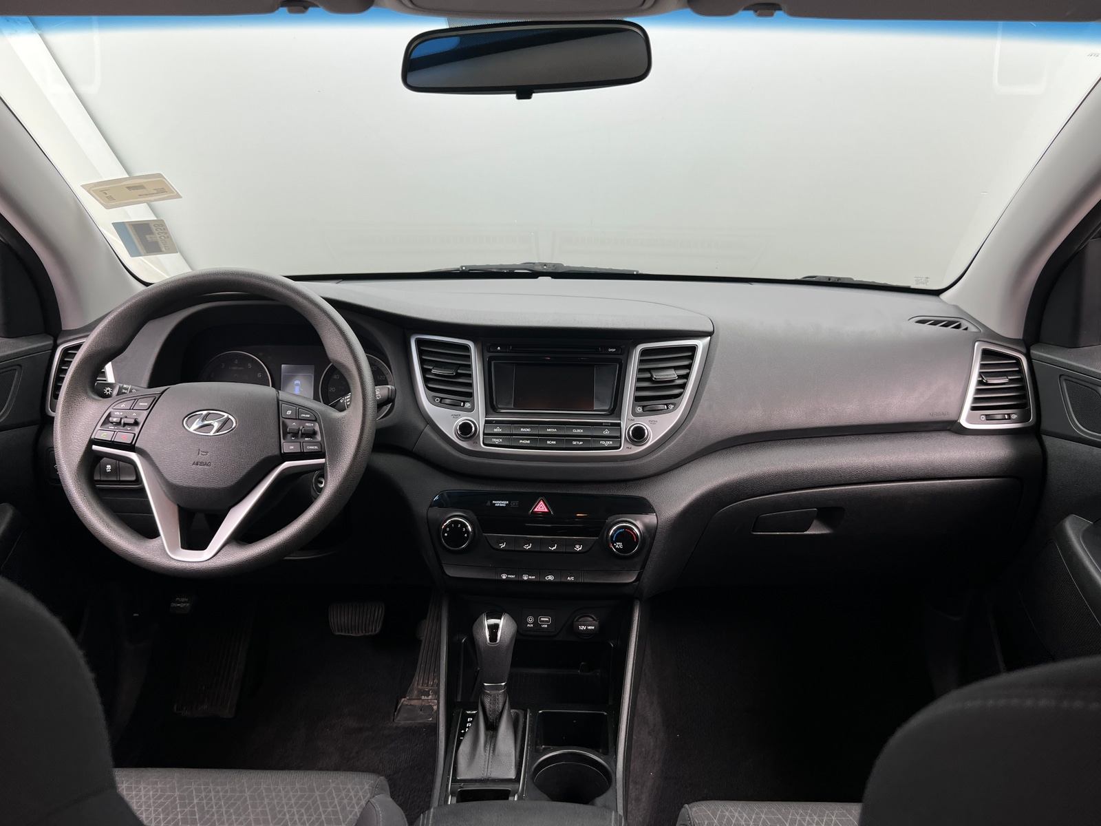 Thumbnail: 2017 Hyundai Tucson - 3