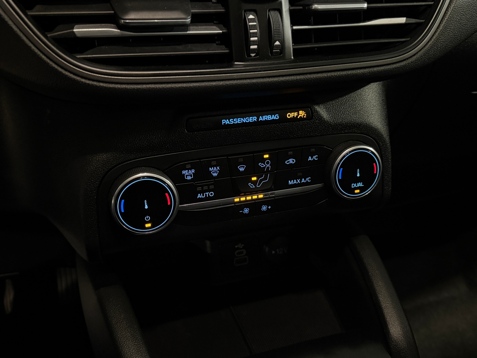 Thumbnail: 2025 Ford Escape - 4