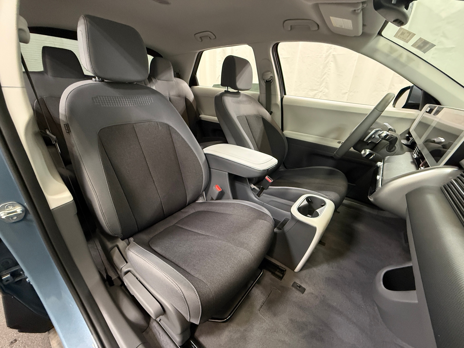 Thumbnail: 2024 Hyundai Ioniq 5 - 2