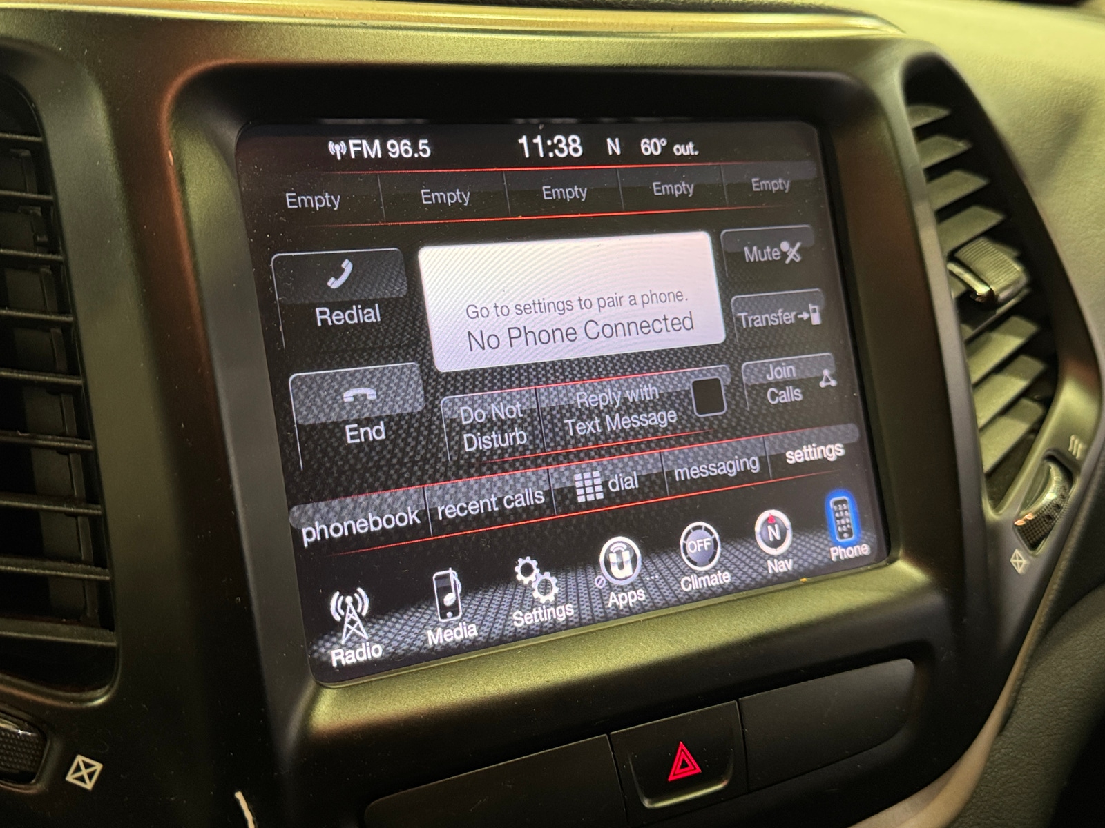 Thumbnail: 2016 Jeep Cherokee - 4