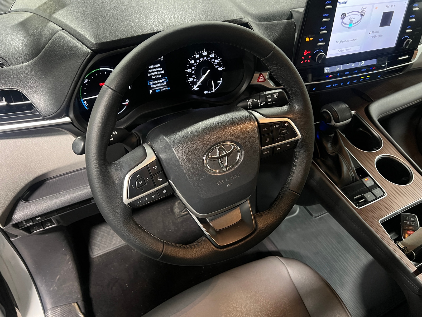 Thumbnail: 2022 Toyota Sienna - 4