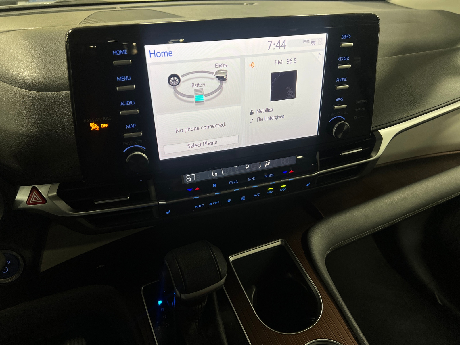 Thumbnail: 2022 Toyota Sienna - 3