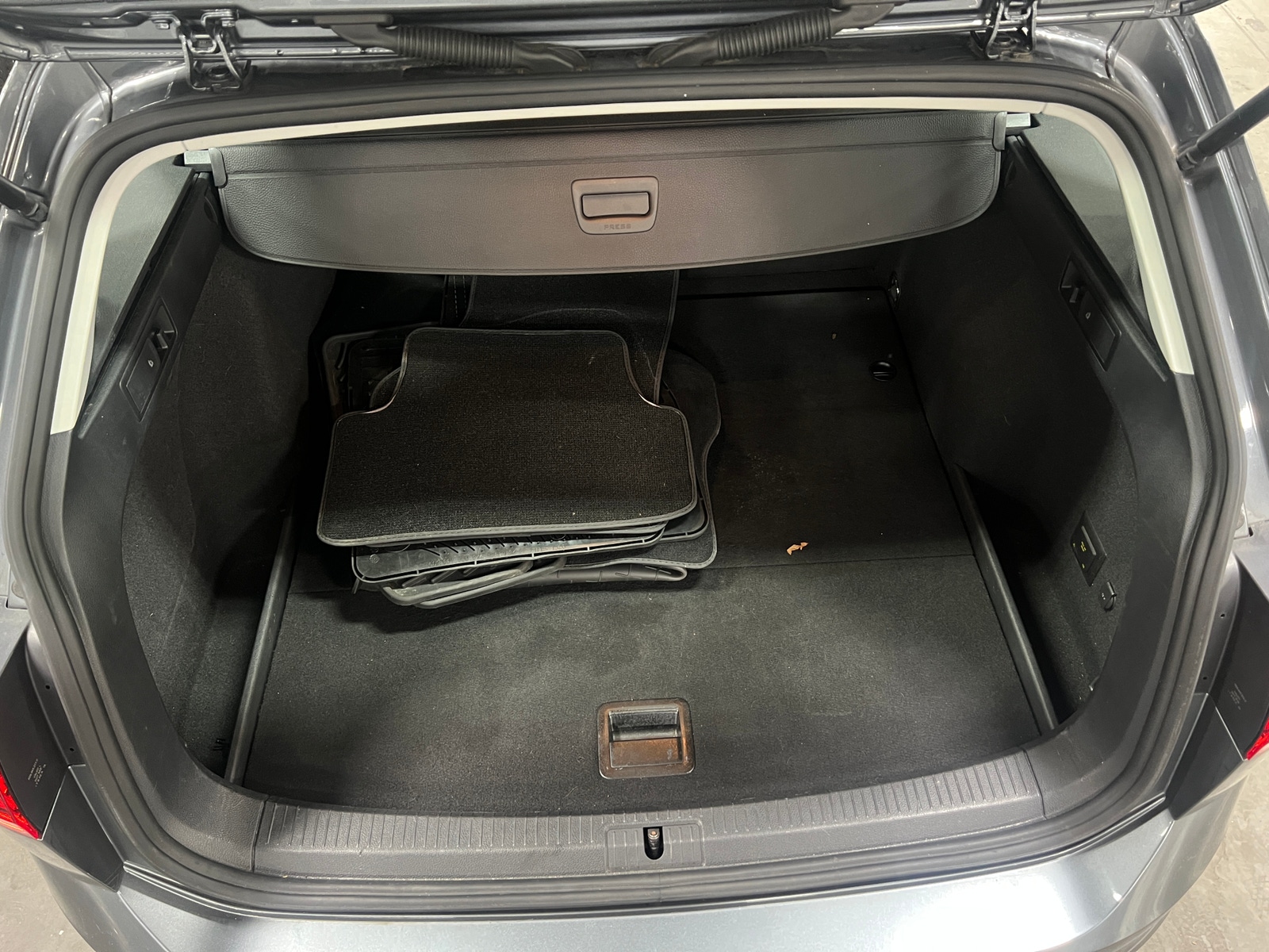 Thumbnail: 2019 Volkswagen Golf - 6