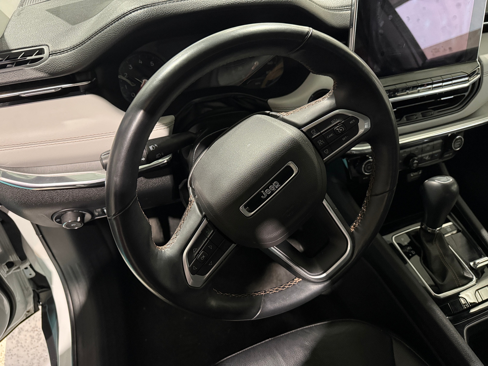 Thumbnail: 2022 Jeep Compass - 4