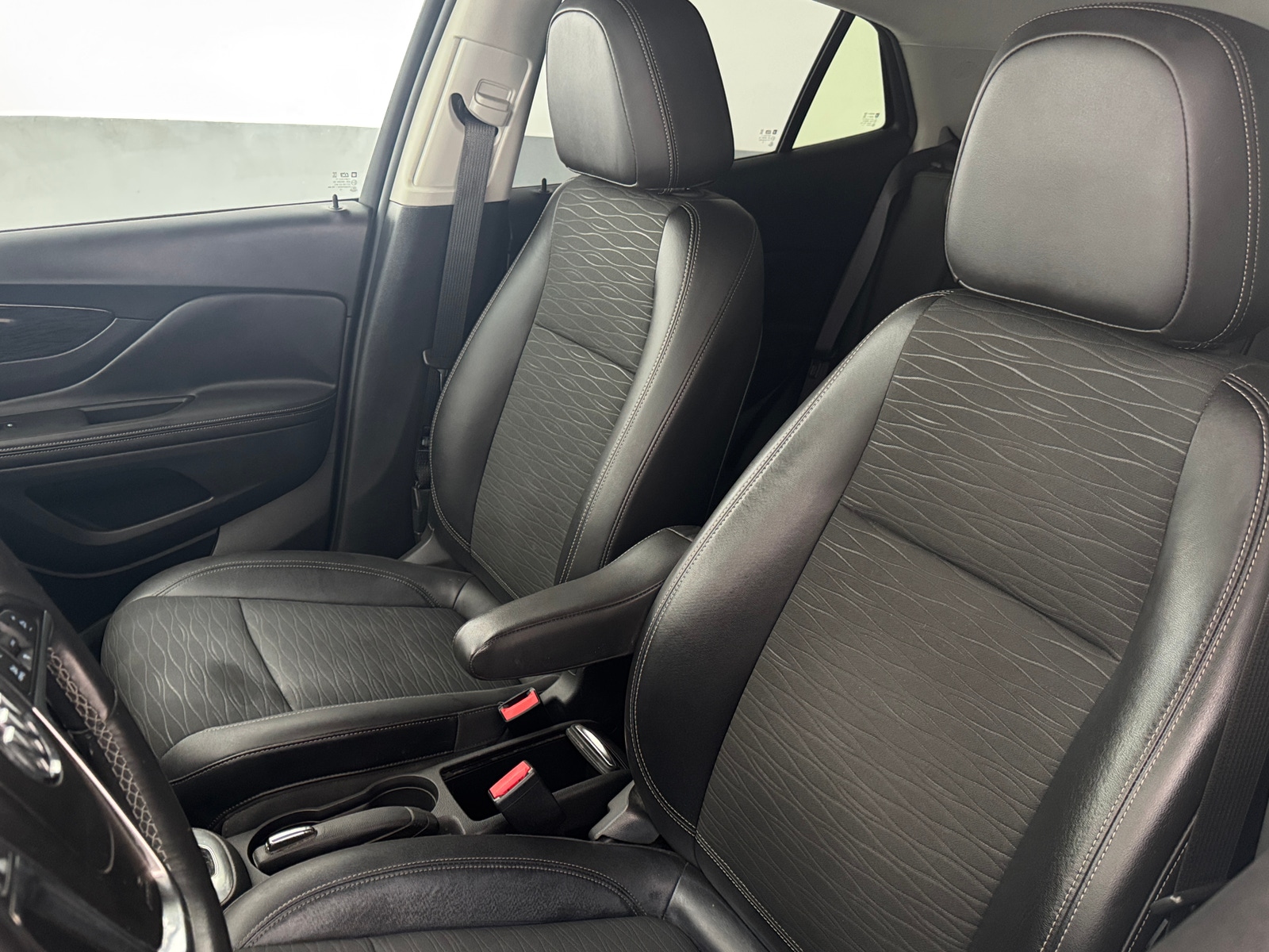 Thumbnail: 2016 Buick Encore - 2