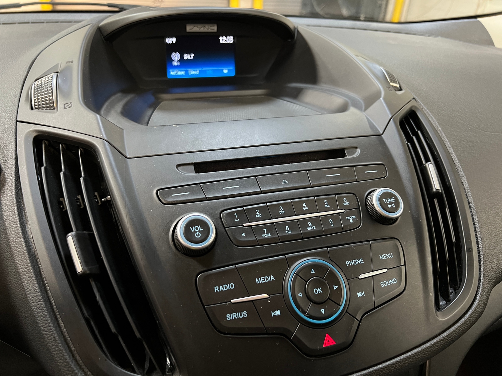 Thumbnail: 2017 Ford Escape - 4