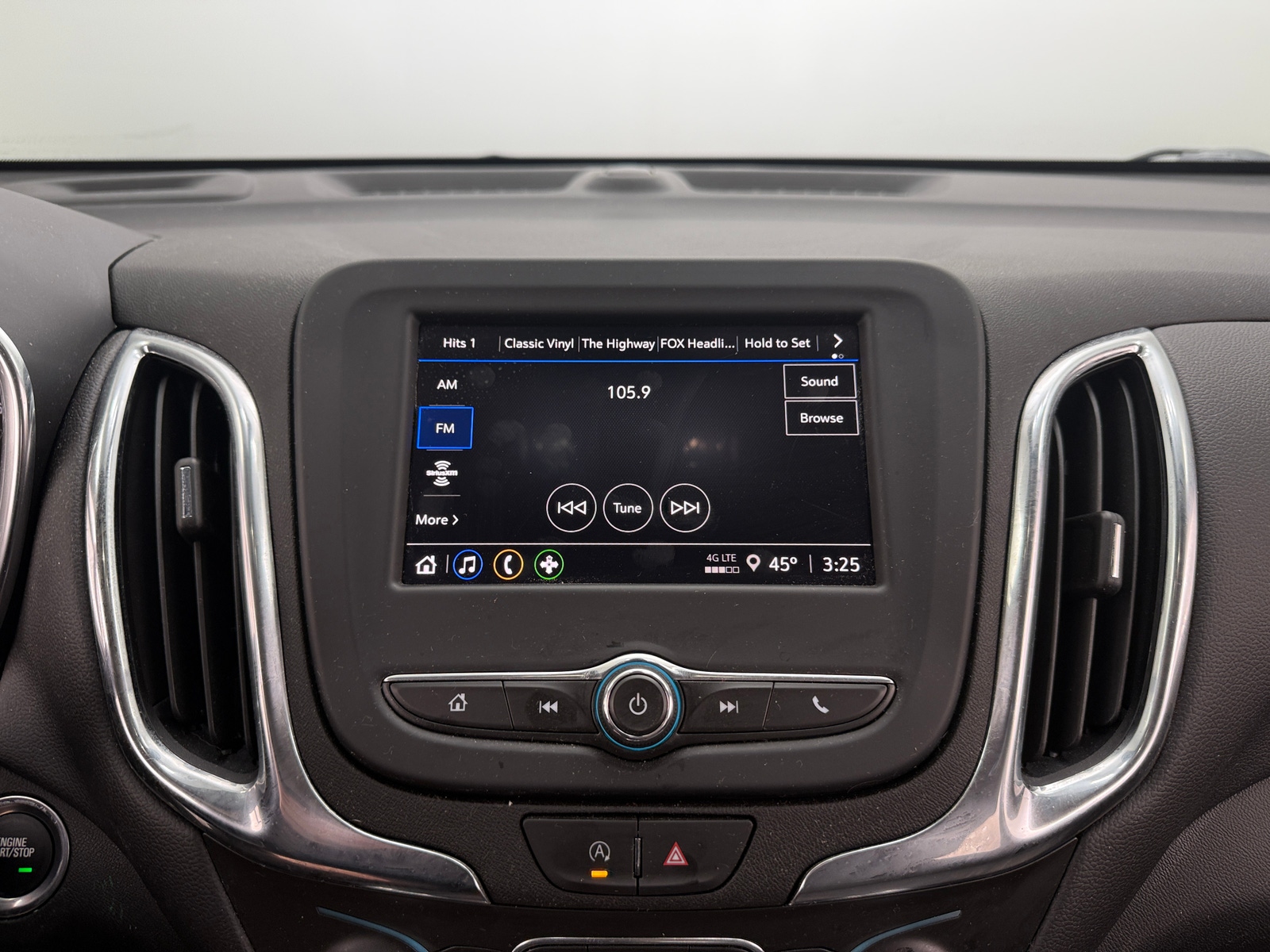 Thumbnail: 2024 Chevrolet Equinox - 4