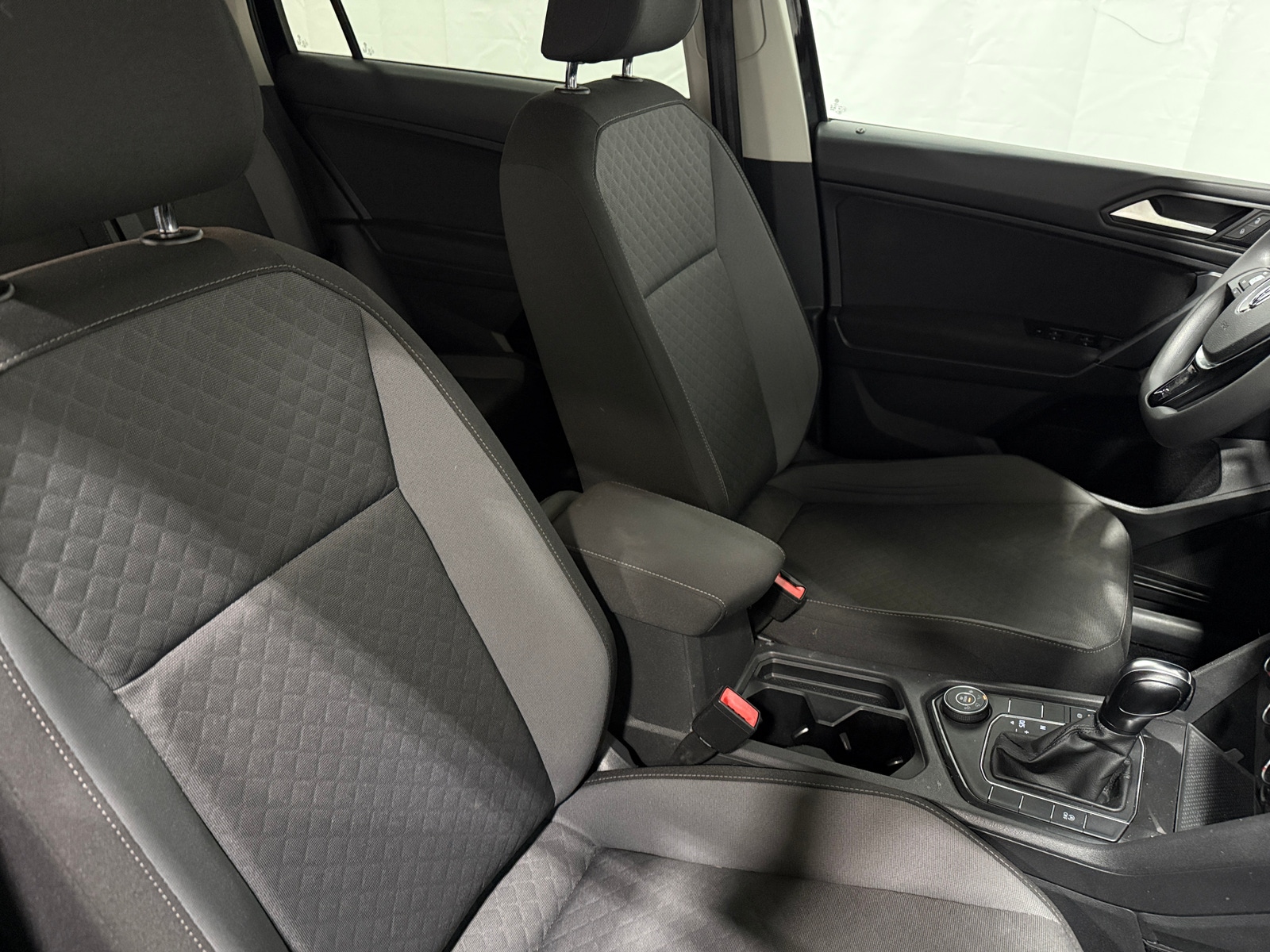 Thumbnail: 2019 Volkswagen Tiguan - 2