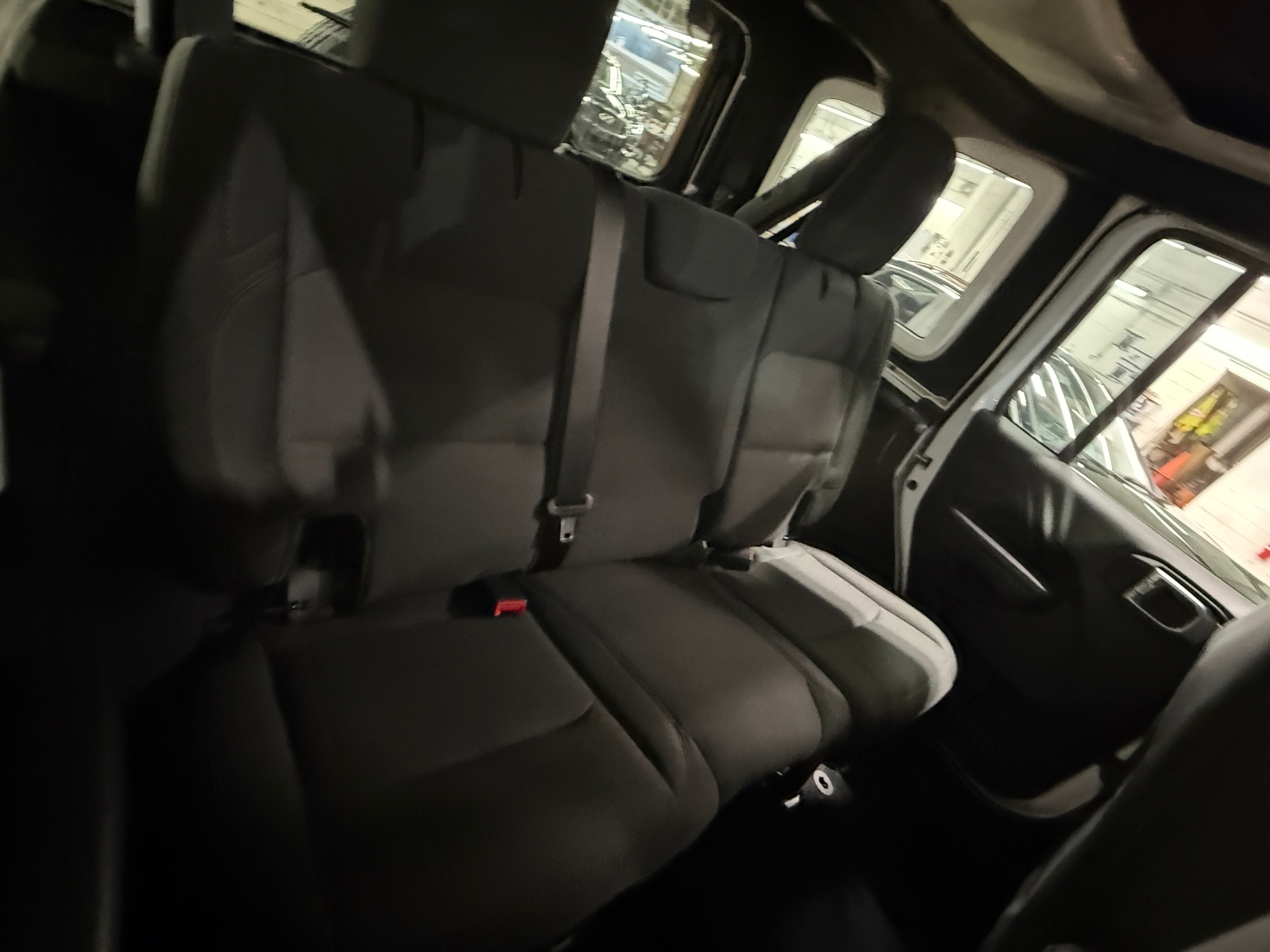 Thumbnail: 2020 Jeep Wrangler - 6