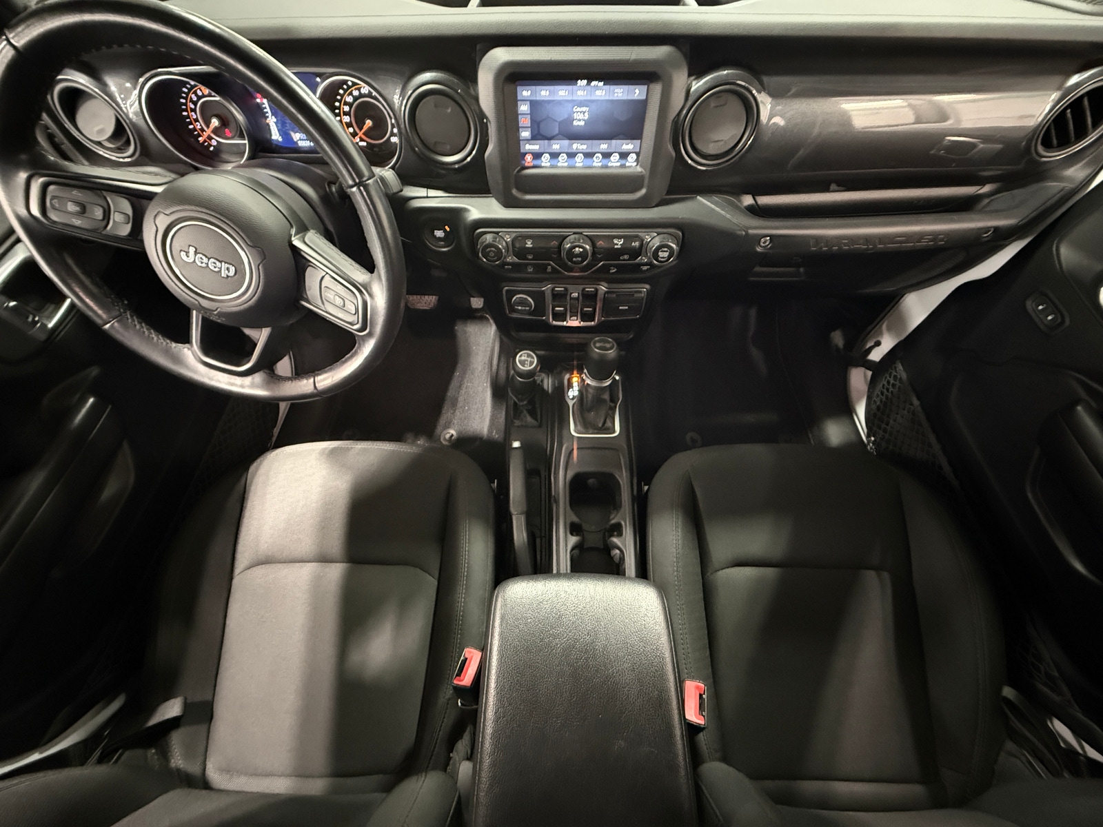 Thumbnail: 2020 Jeep Wrangler - 3